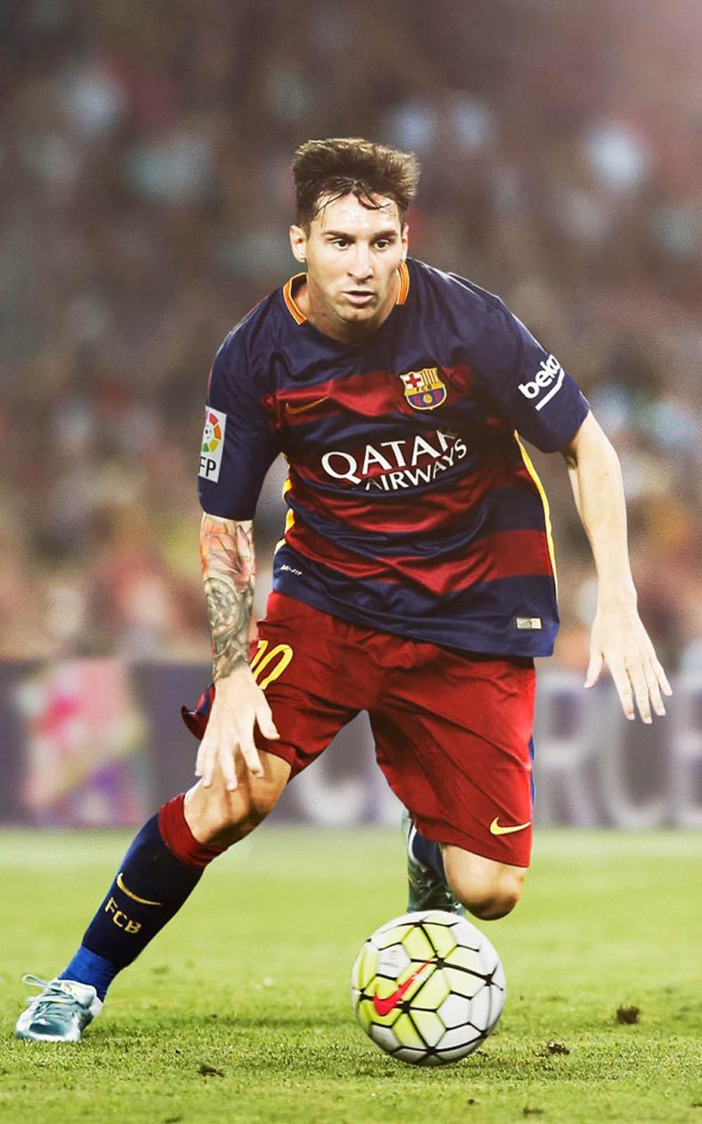 1000x1600 Lionel Messi Playing For FC Barcelona 4K Ultra HD Mobile Wallpaper, Phone