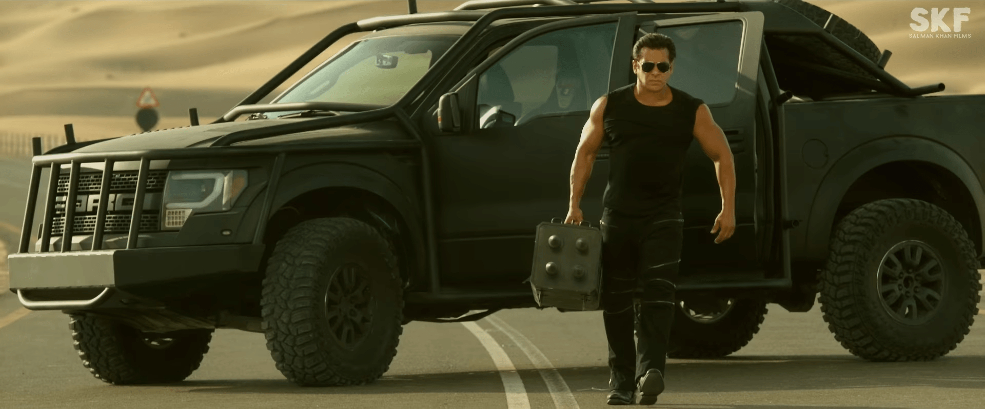 1920x800 Race 3 Best Picture HD Wallpaper Image Downloads, Dual Screen