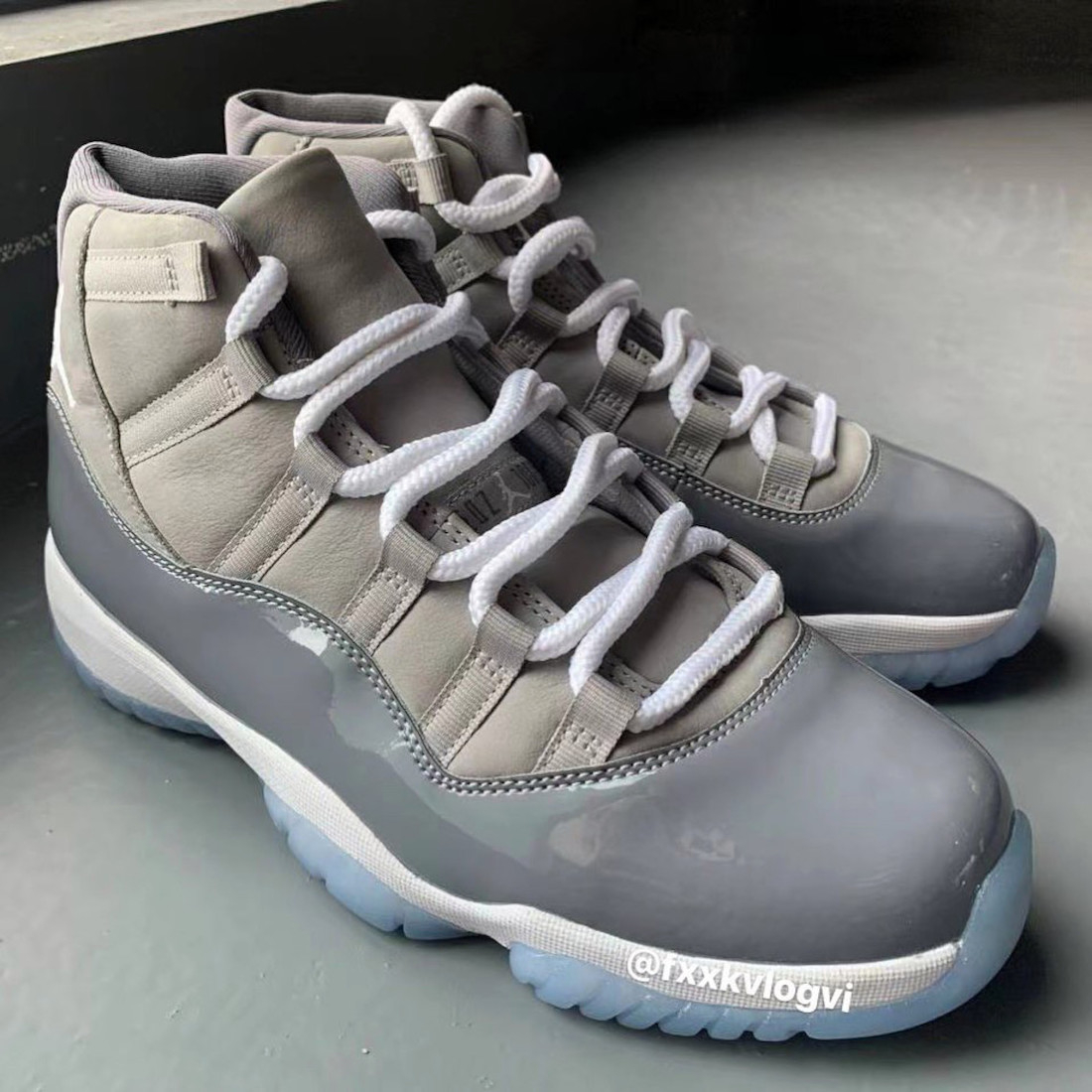 1100x1100 Air Jordan 11 Cool Grey CT8012 005, Phone