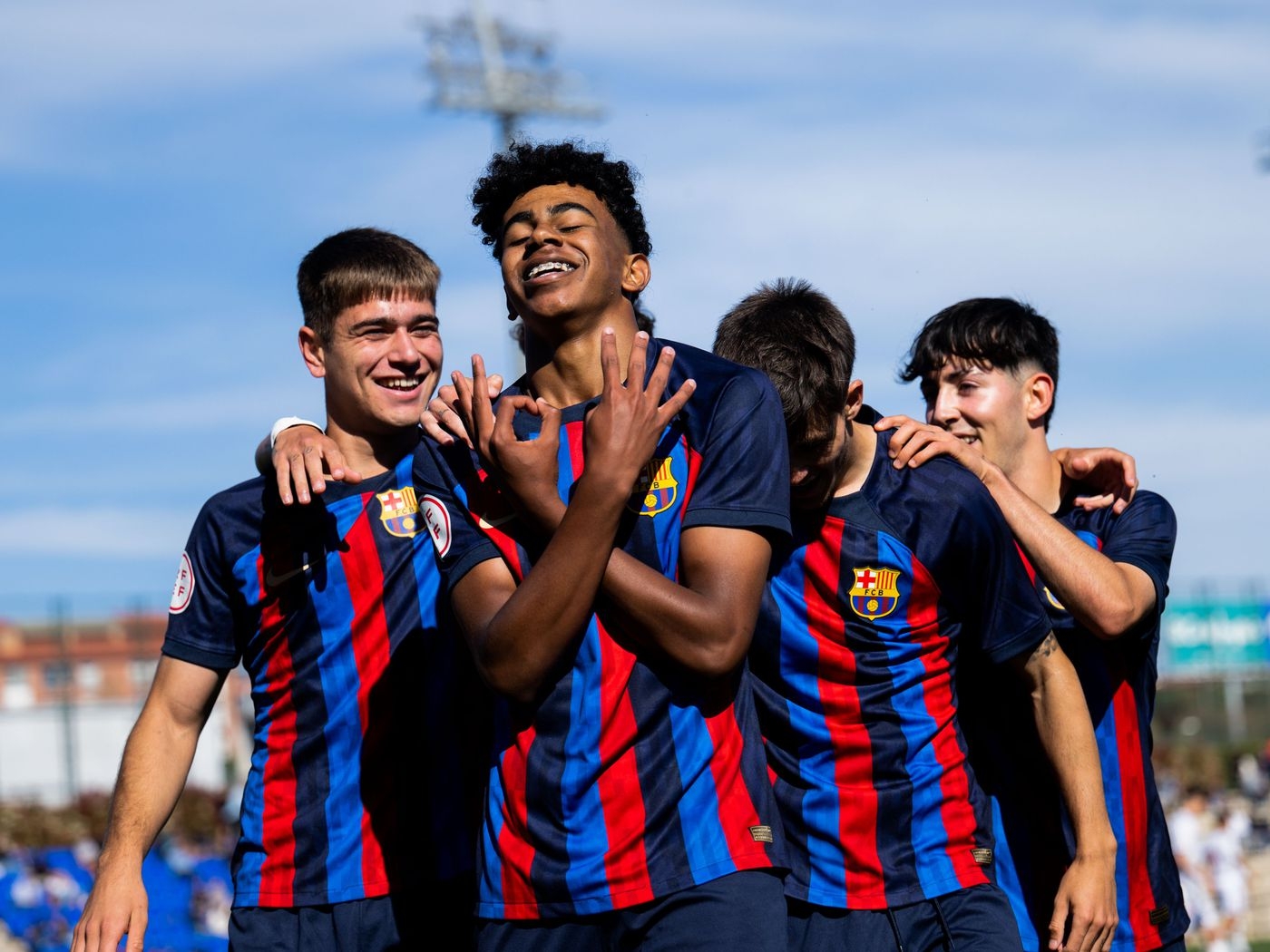 1400x1050 Lamine Yamal shines with double on return to action for Barcelona's Juvenil A, Desktop