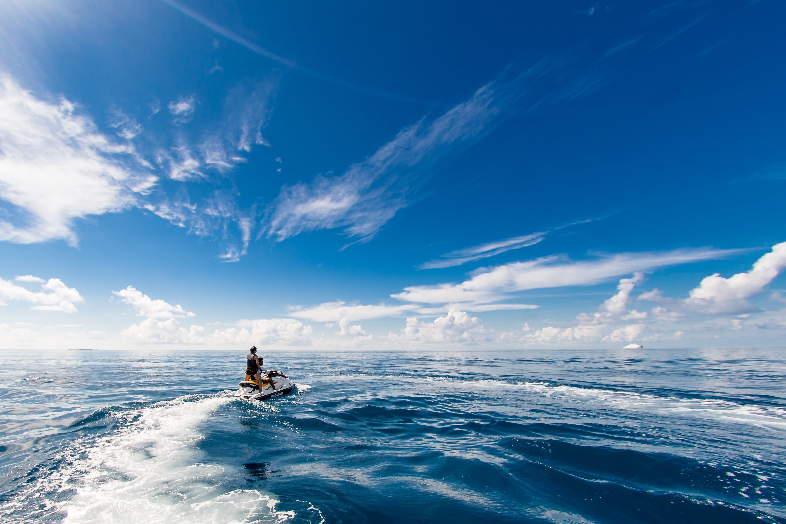 3160x2110 People Riding A Jet Ski , Image, Wallpaper, HD Picture, Desktop