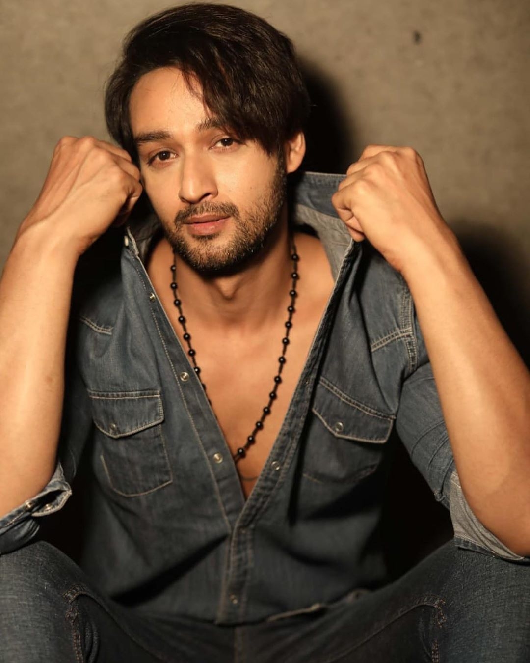 1080x1350 Saurabh Raj Jain Wiki, Wife, Kids, Caste, Net Worth, Biography, Phone