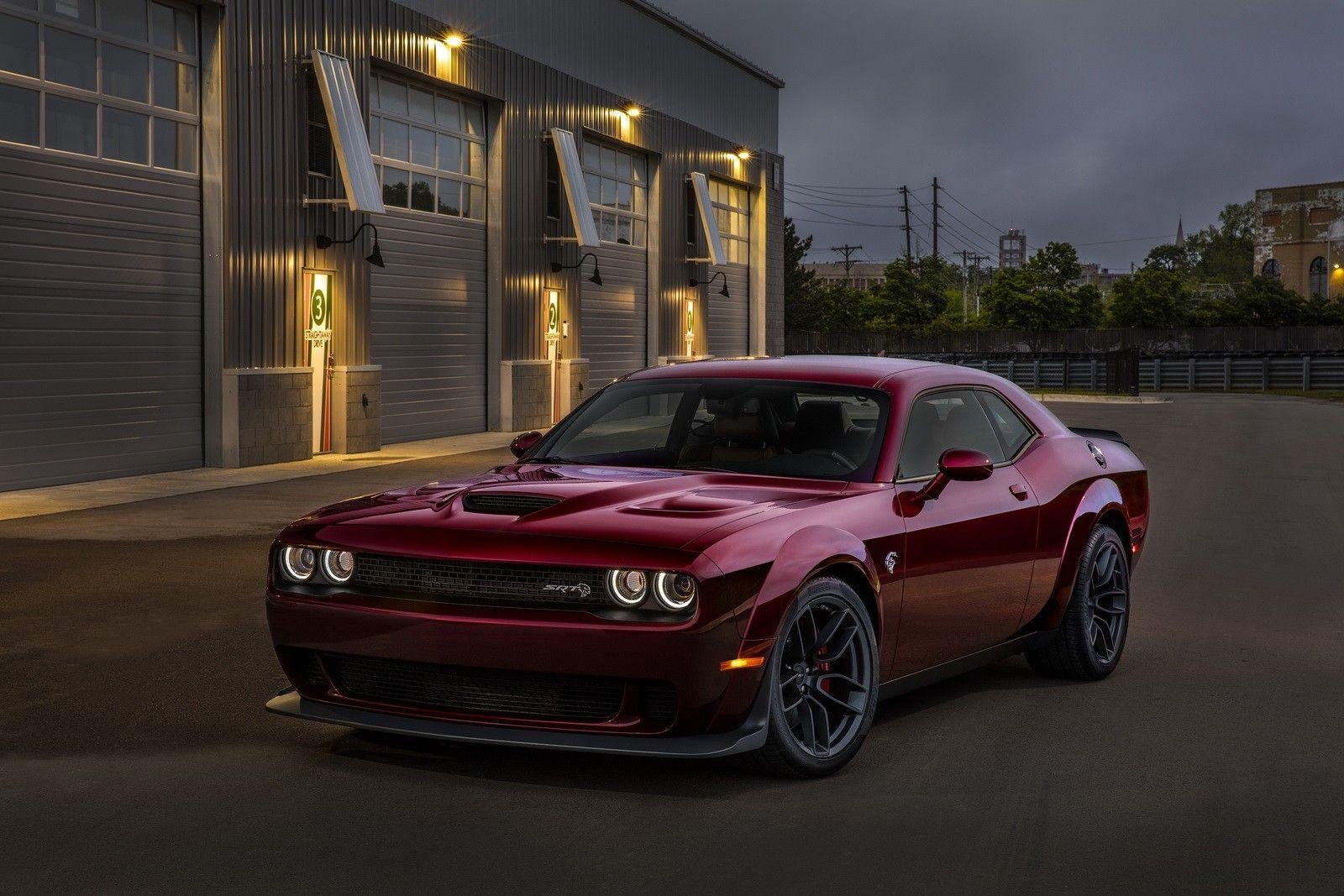 1600x1070 Dodge Challenger Srt Hellcat Wallpaper. Cars Review 2019, Desktop