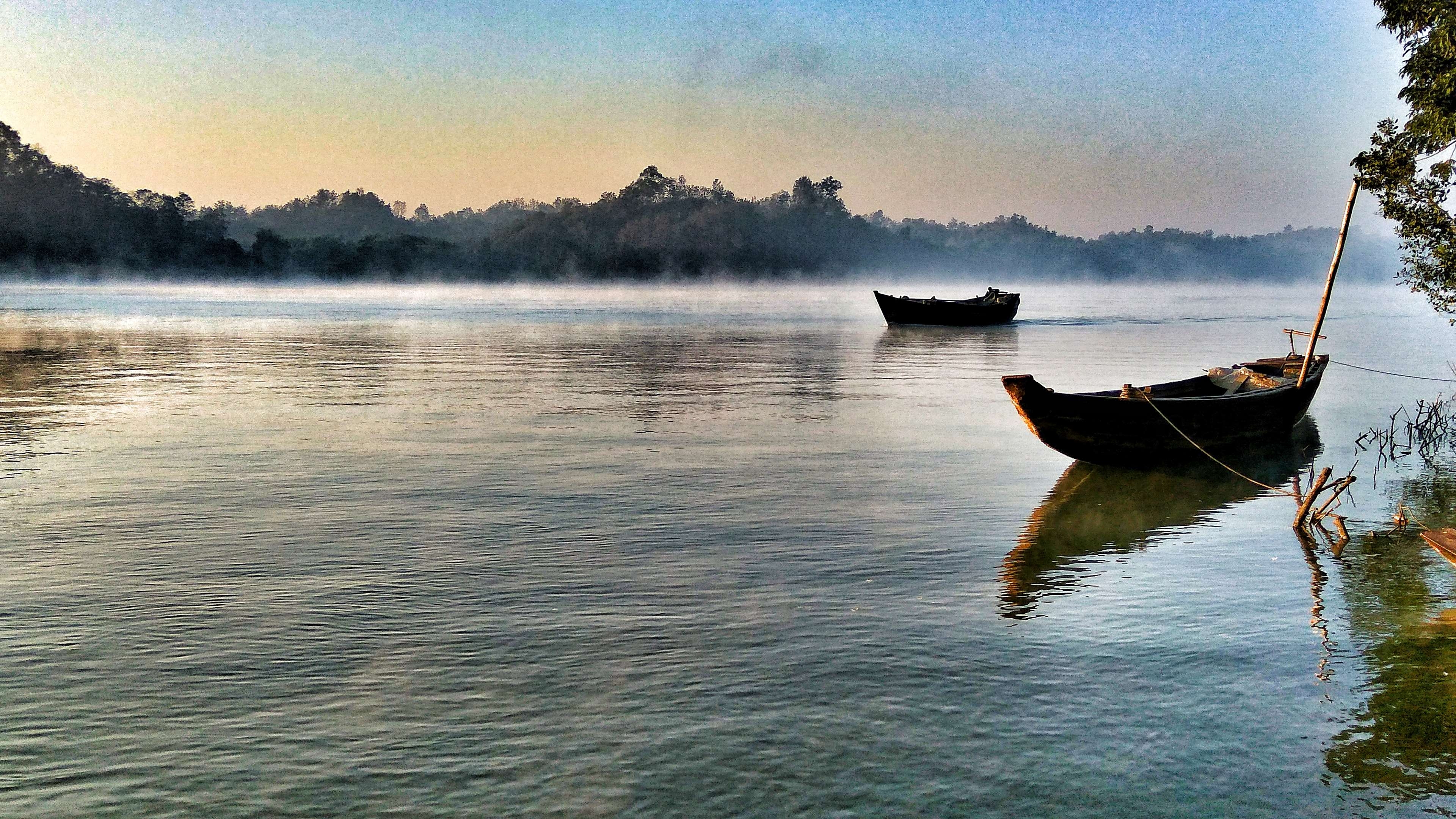 3840x2160 boat, calm waters, clear water, fog, foggy, grain, Desktop