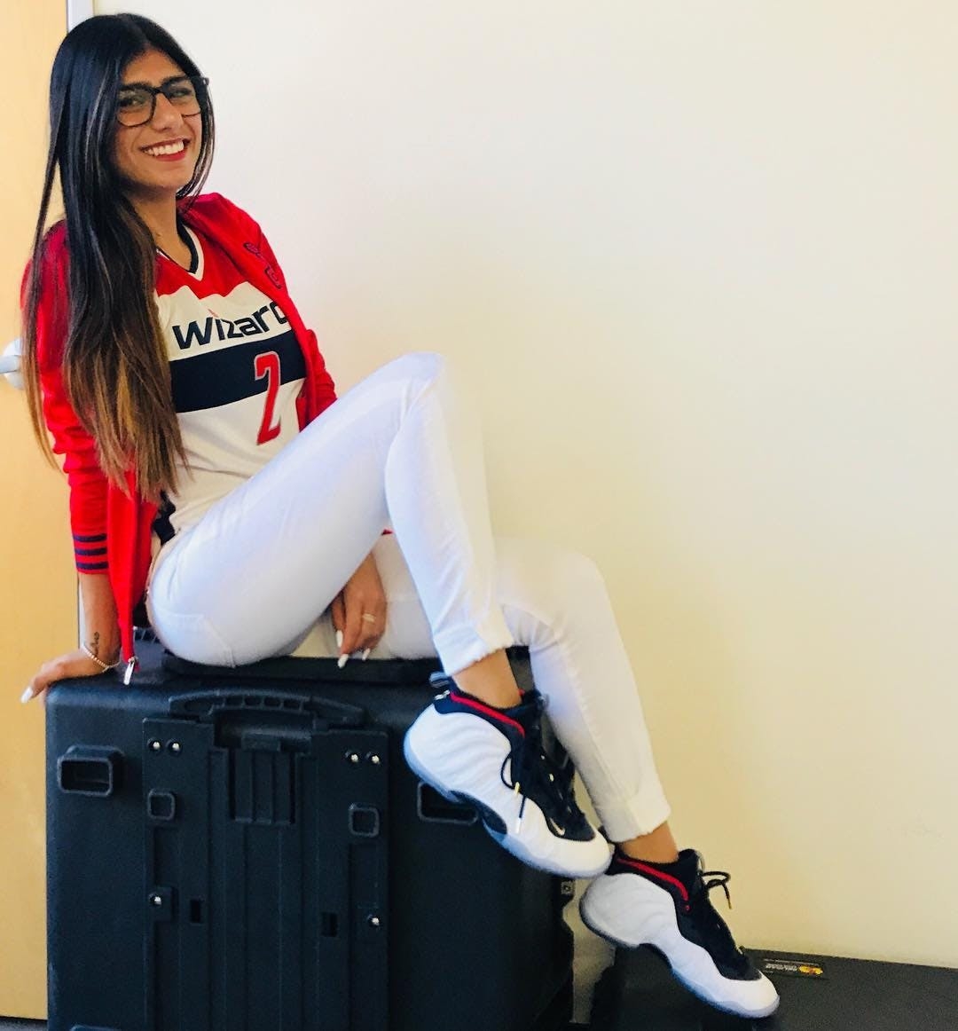 1080x1170 Mia Khalifa HD phone wallpaper, Phone