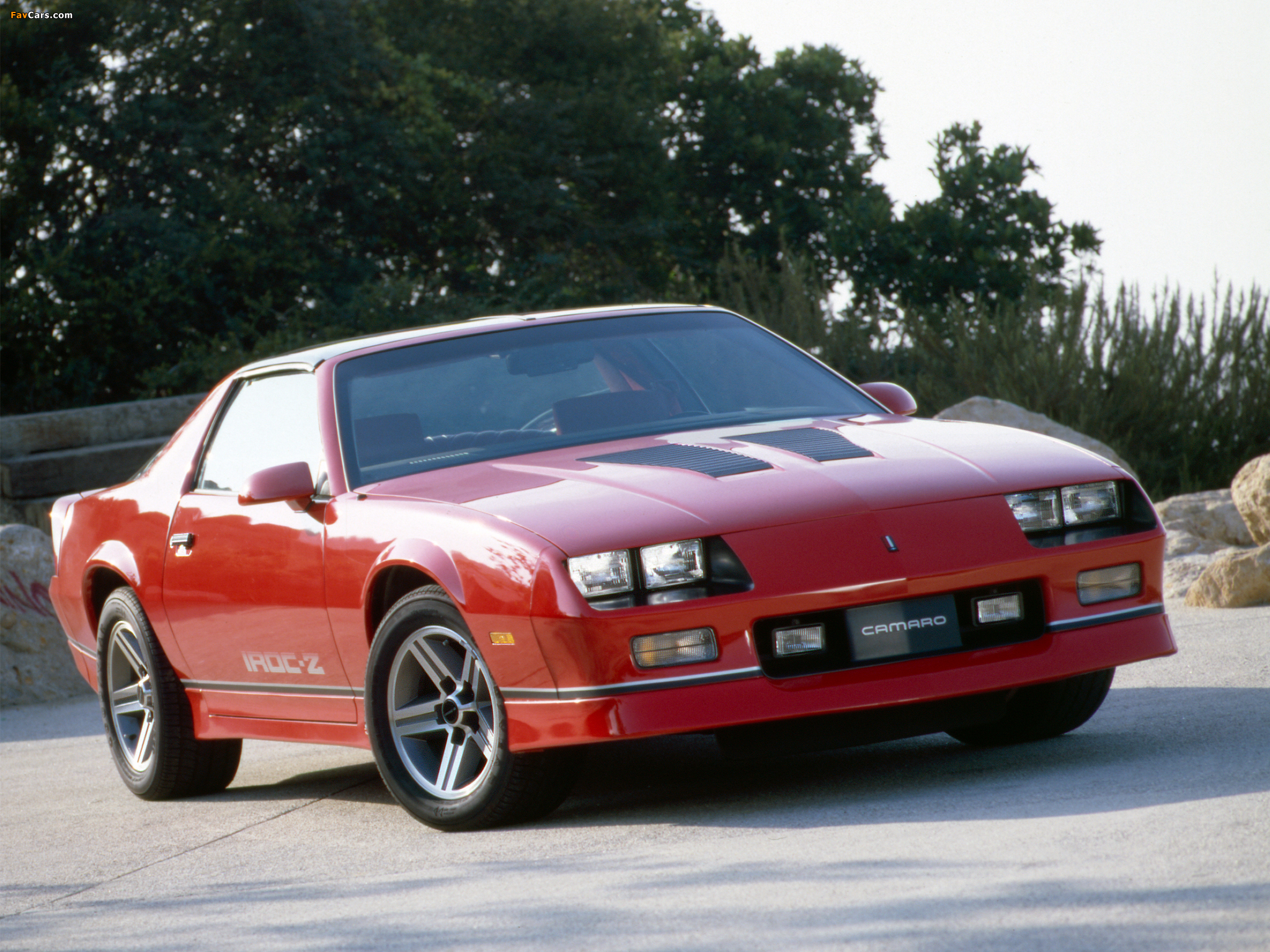 2050x1540 Chevrolet Camaro Z28 IROC Z T –90 Wallpaper (), Desktop