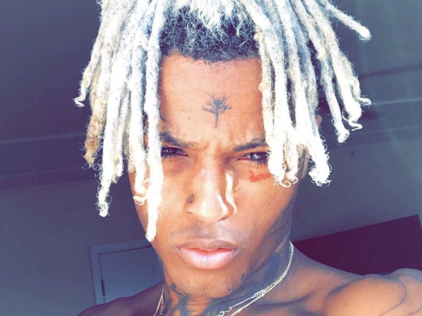 1600x1200 XXXTentacion's Son Pics Finally Released & Go Viral, Desktop