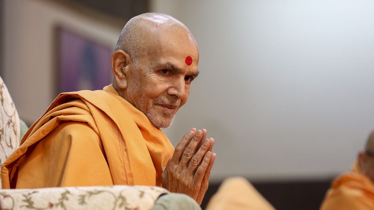 1200x680 Mahant Swami Maharaj of BAPS to arrive in North America, Desktop