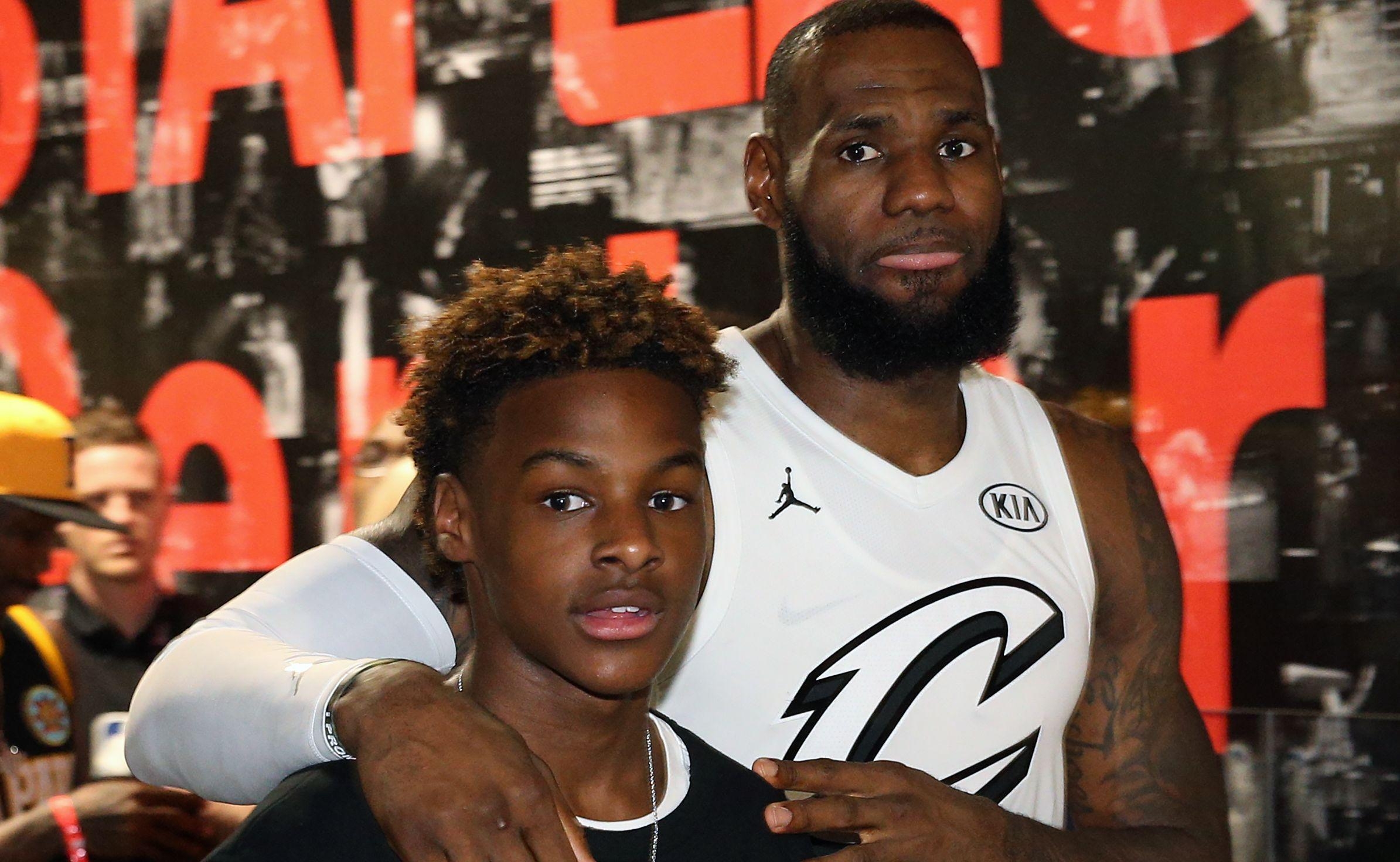 2390x1480 LeBron 'Bronny' James Jr. throws down first dunk, Desktop