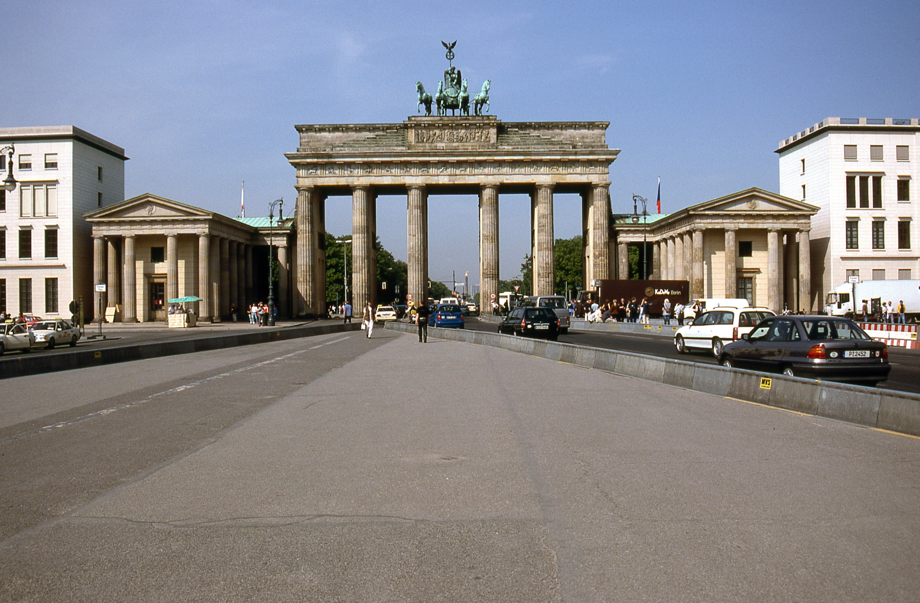 3840x2520 brandenburg gate berlin 4k wallpaper and background, Desktop