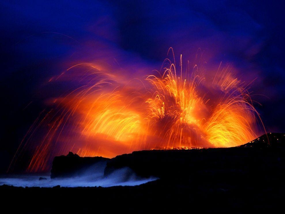 990x750 Mt. Kilauea Eruption Picture, Hawaii Wallpaper, Desktop