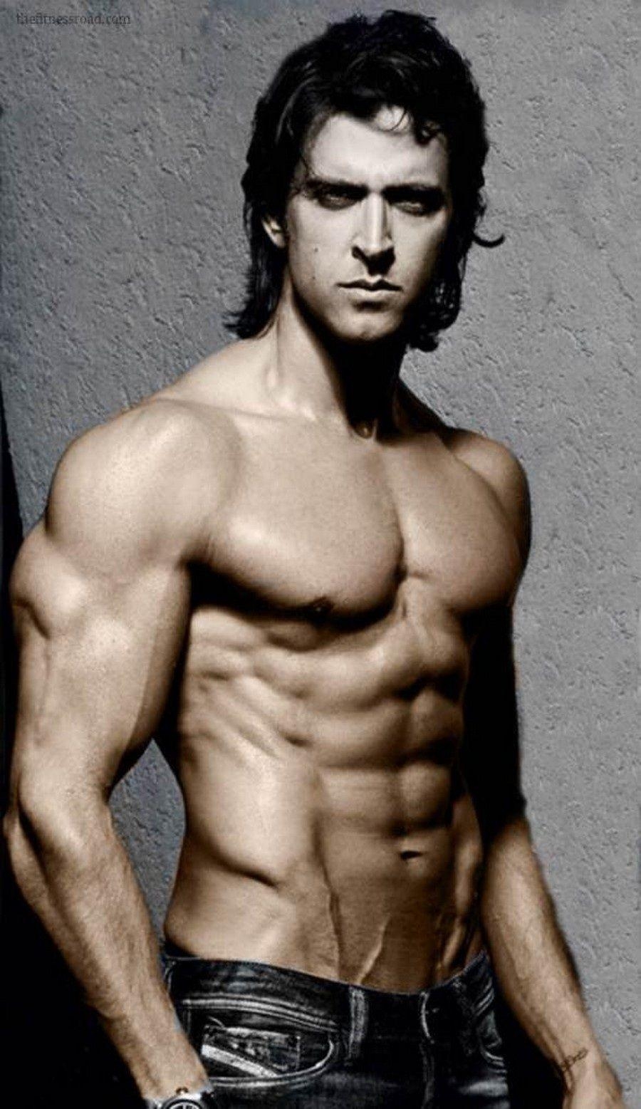 900x1560 Hrithik Roshan Body Wallpaper Body. Hrithik roshan, Actor, Phone