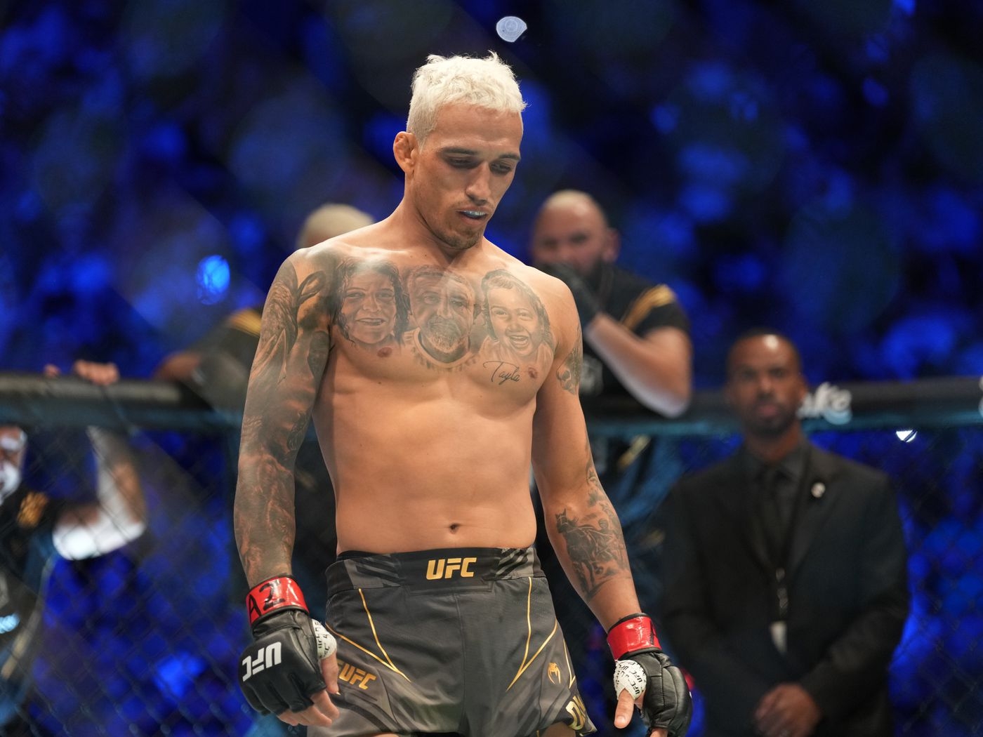 1400x1050 Editorial: After Volkanovski's win at UFC could Charles Oliveira get pushed out of UFC title picture?, Desktop