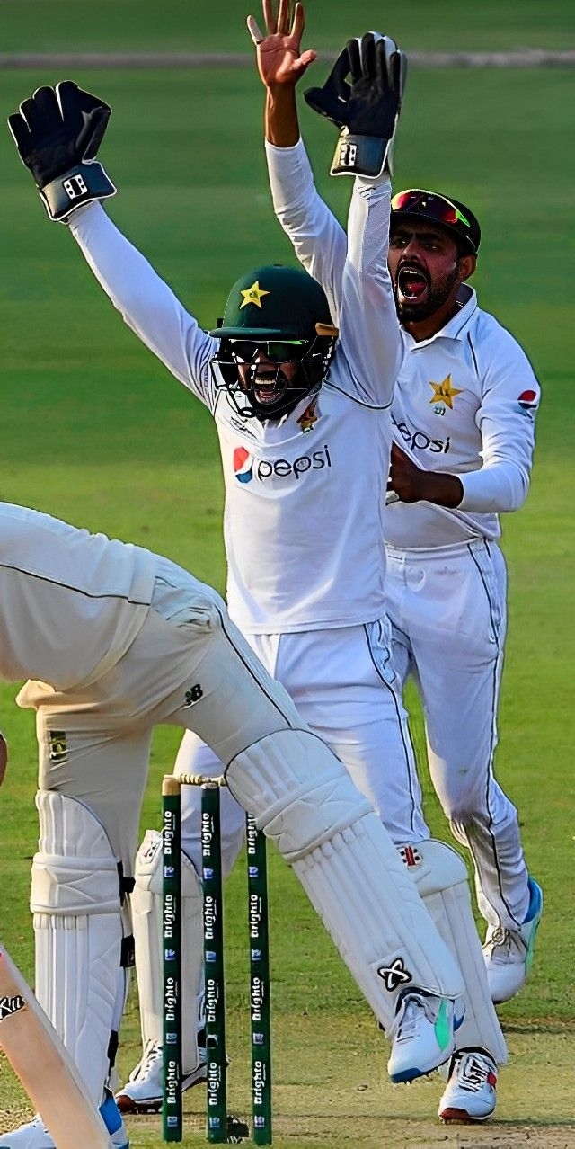 640x1280 Three Men Playing Cricket, Phone