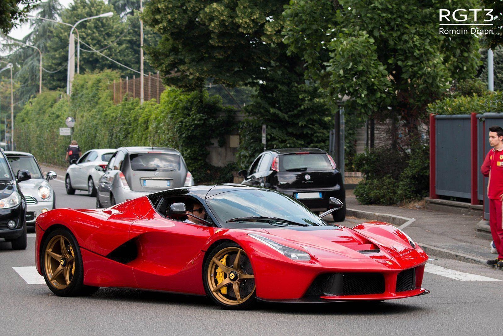 1600x1070 Ferrari LaFerrari, Desktop