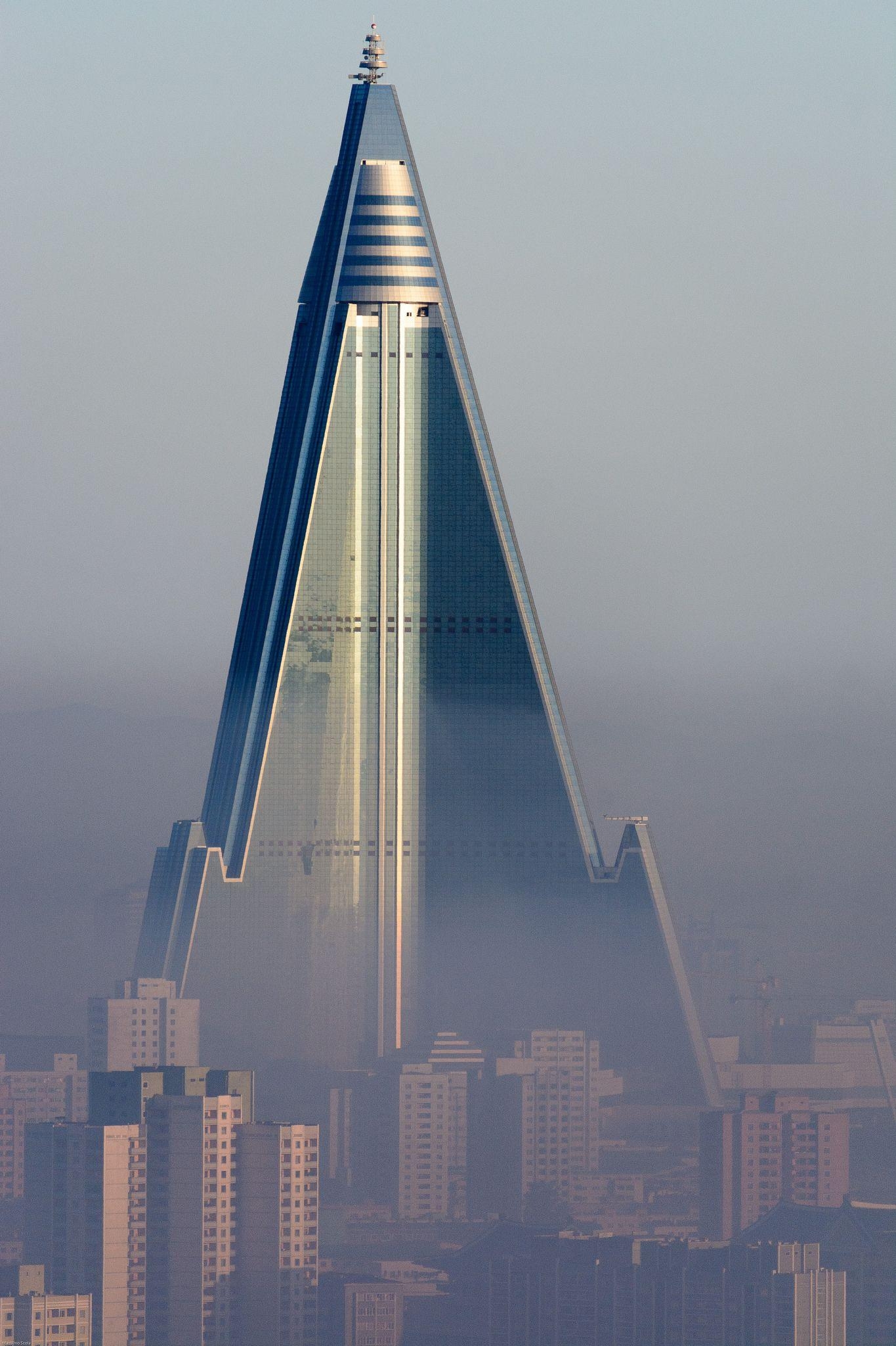 1370x2050 The Never Opened Ryugyong Hotel In Pyongyang, North Korea, Phone