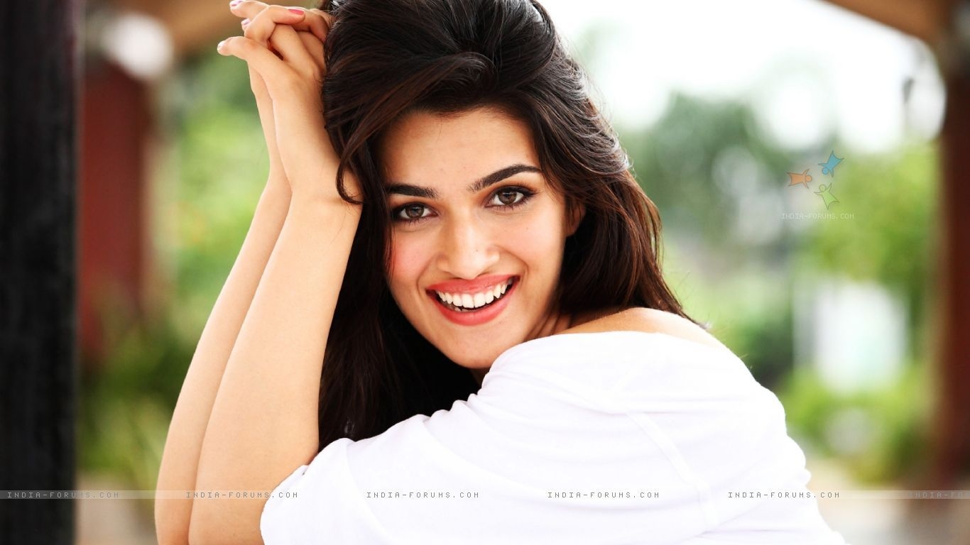 1370x770 Kriti Sanon Hd Wallpaper. HD Wallpaper, HD Image, HD, Desktop