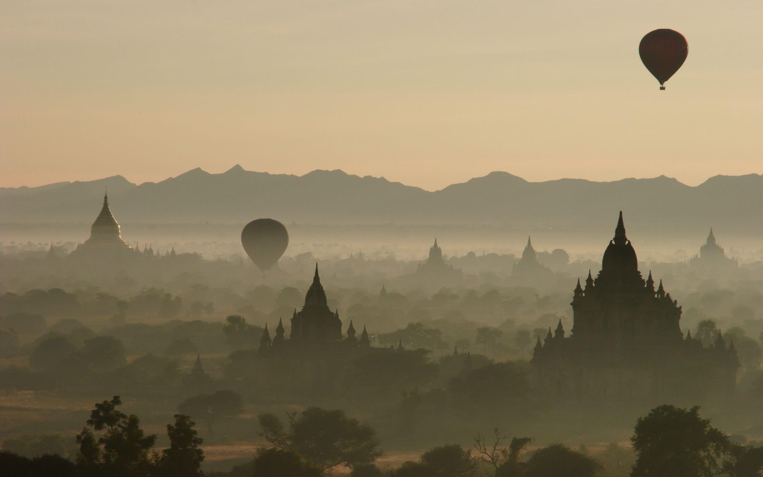 2560x1600 Daily Wallpaper: Baloons over Bagan, Burma. I Like To Waste My Time, Desktop