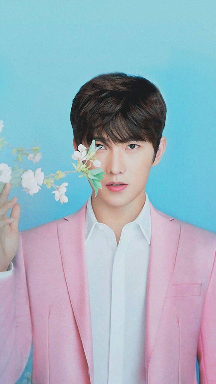 720x1280 YangYang. Face shapes, Shapes and Face, Phone