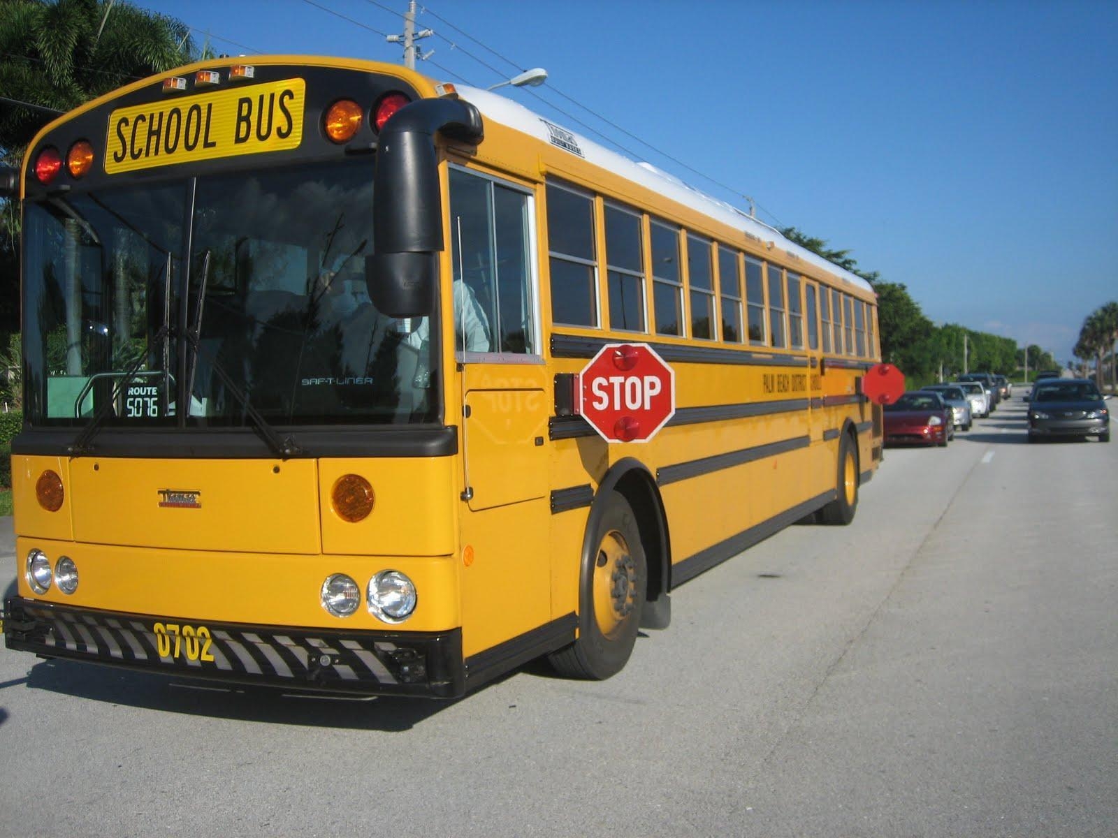 1600x1200 School Bus Wallpaper, Desktop