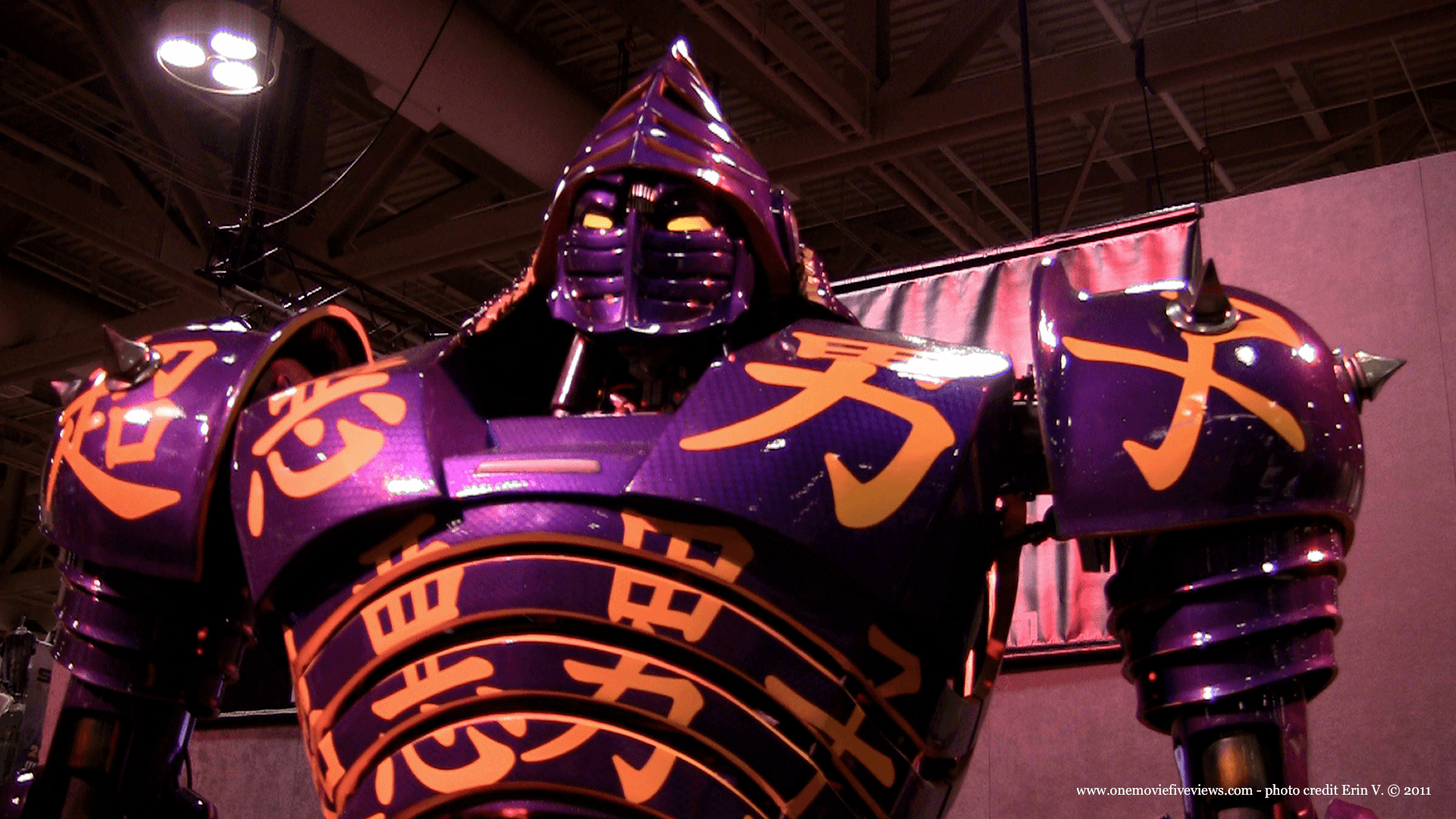 1920x1080 Noisy Boy bust at Fan Expo 2011. One Movie, Our Views, Desktop