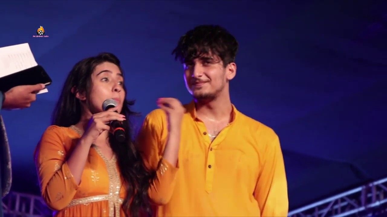 1280x720 TIK TOK Star Bhavin Bhanushali & Sameeksha Sud LIVE Dance, Desktop