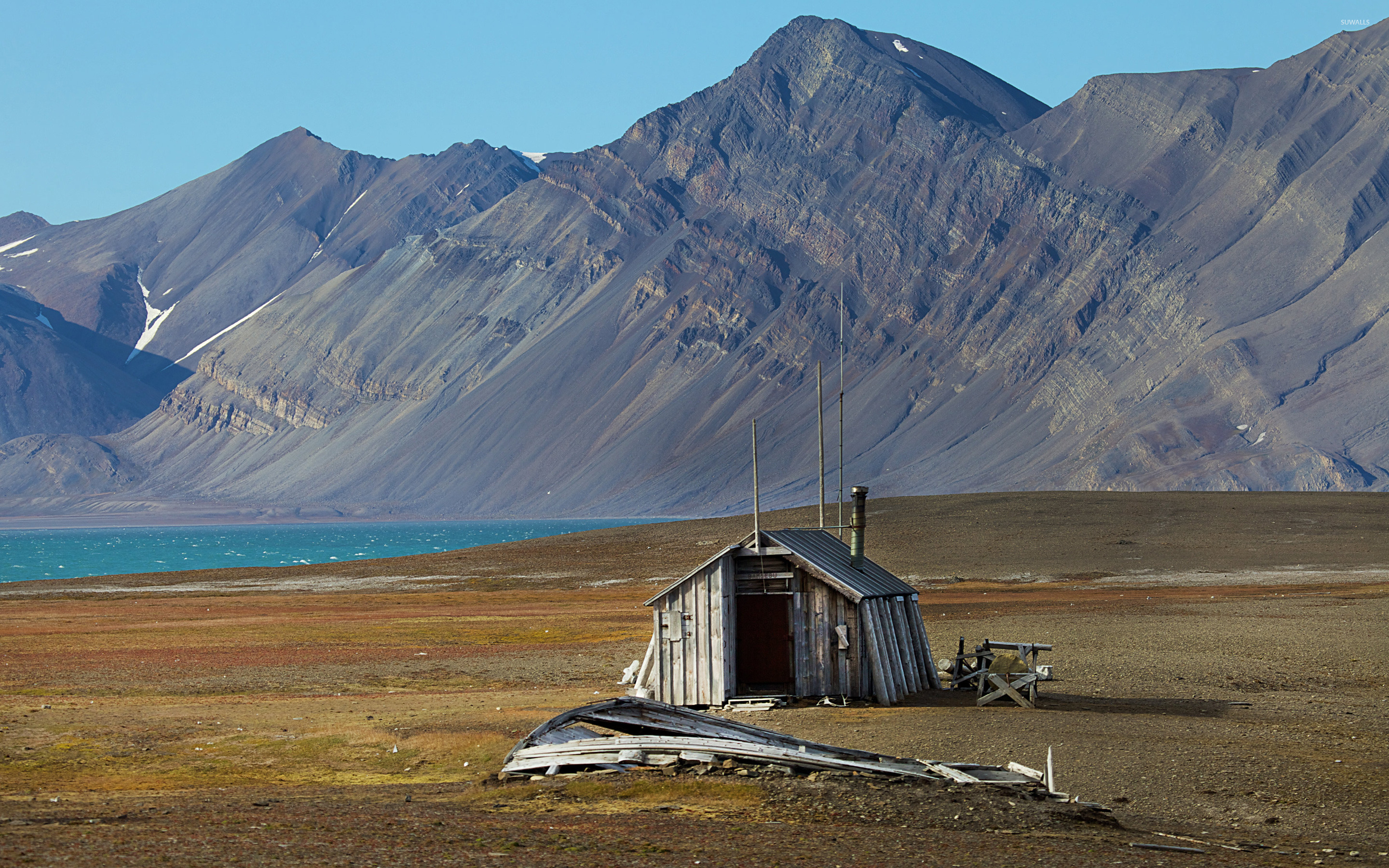 2880x1800 Abandoned house in Svalbard, Norway wallpaper wallpaper, Desktop