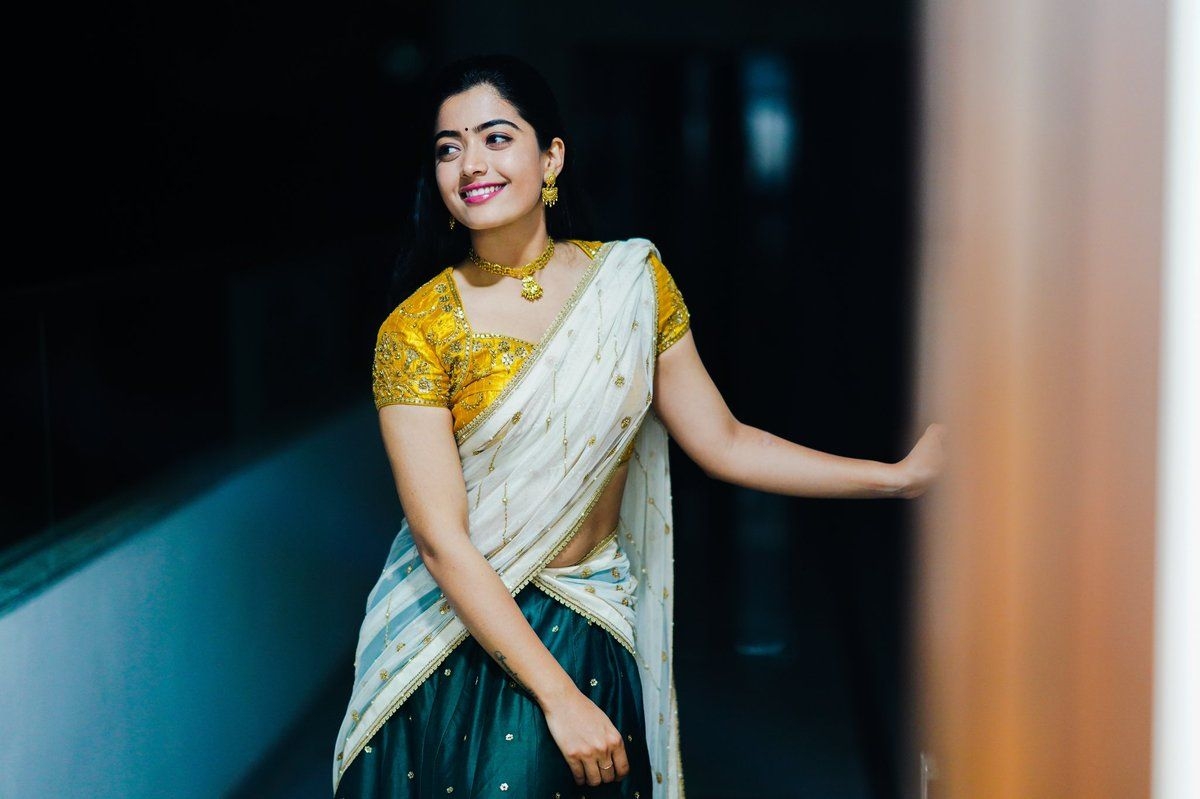 1200x800 Rashmika Mandanna Latest Photo Stills. RAshmika hot navel, Desktop