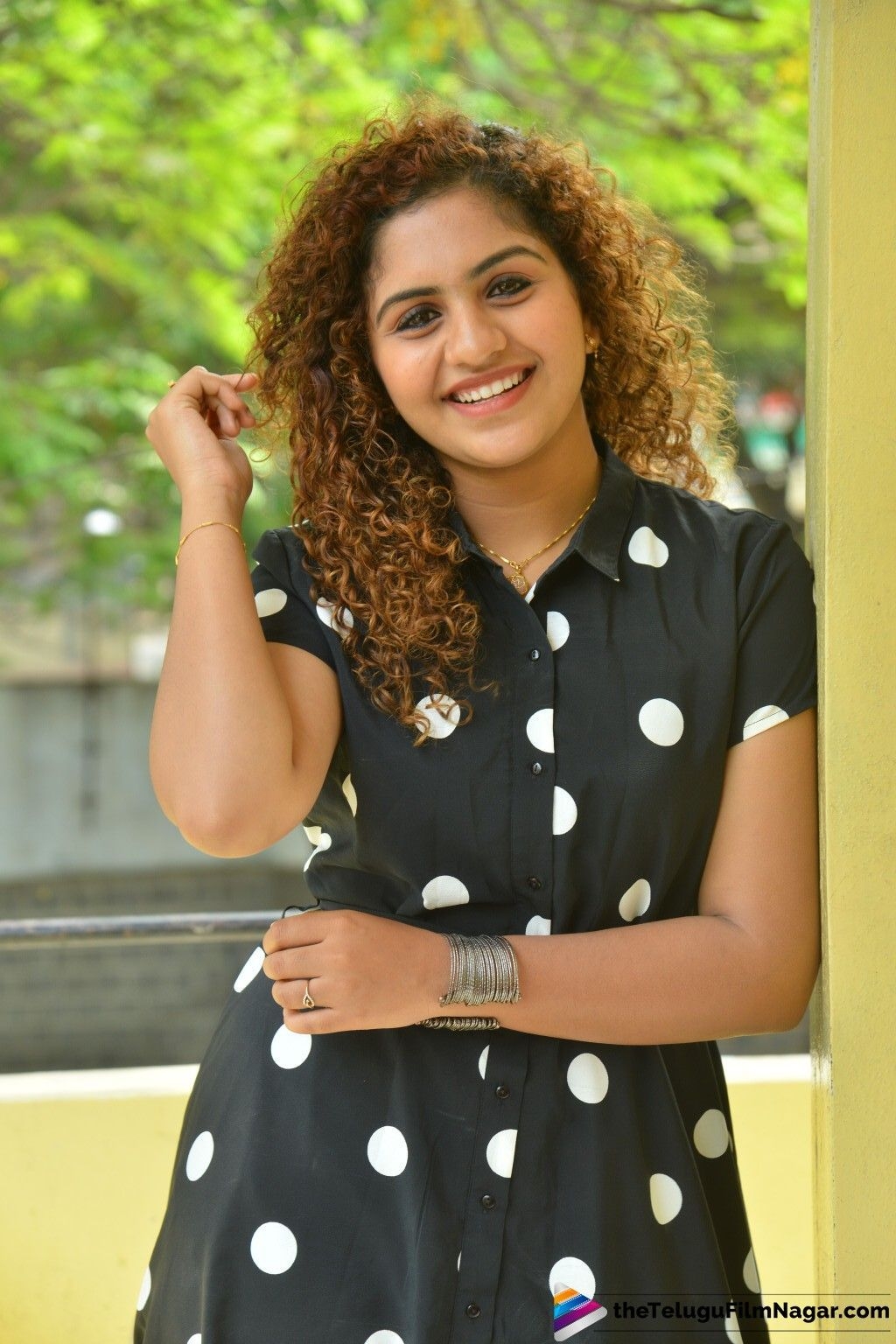 1030x1540 Lovers Day Heroine Noorin Shereef Interview Photohoot. Telugu Filmnagar. Indian actress photo, Lovers day, Indian actresses, Phone