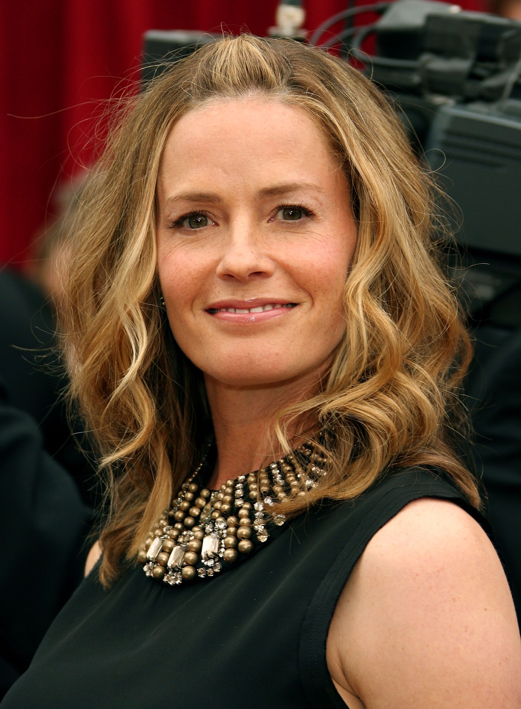 2210x3000 Elisabeth Shue wallpaper, Phone