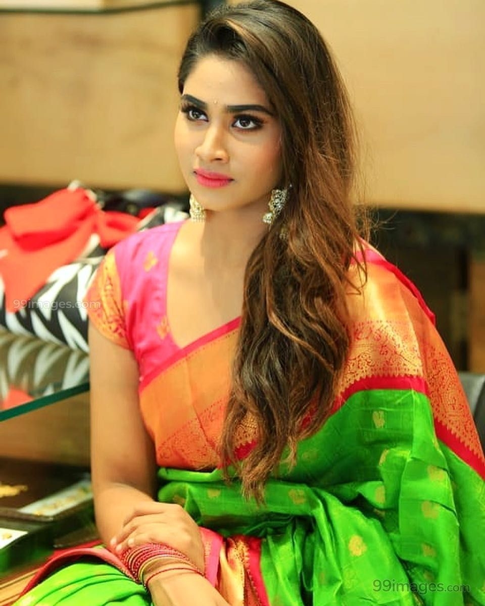 960x1200 Pin On Shivani Narayanan Latest HD Photo Wallpaper (1080p), Phone