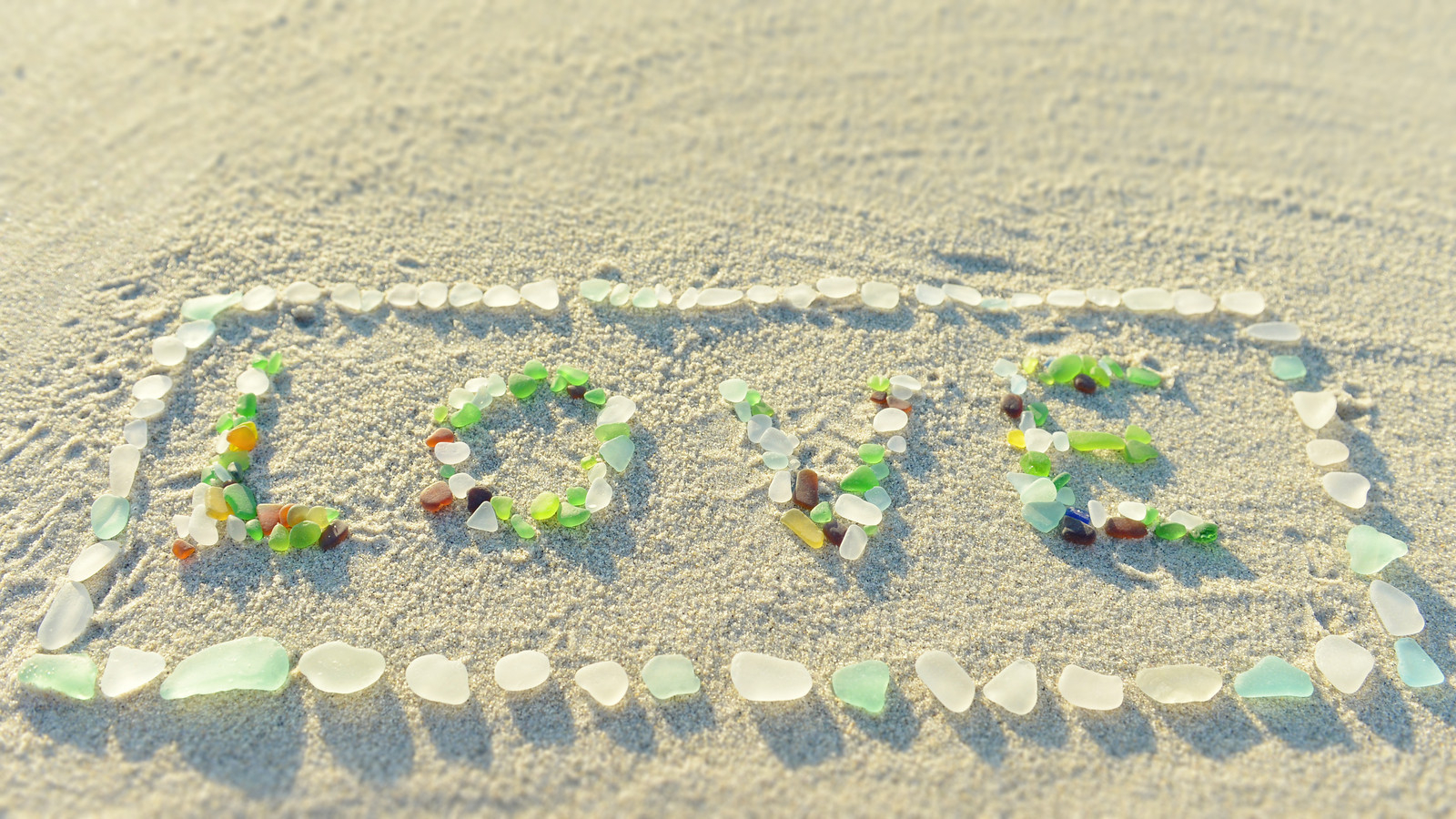 1600x900 Frankie Foto Photo of Beautiful Sea Glass, Desktop