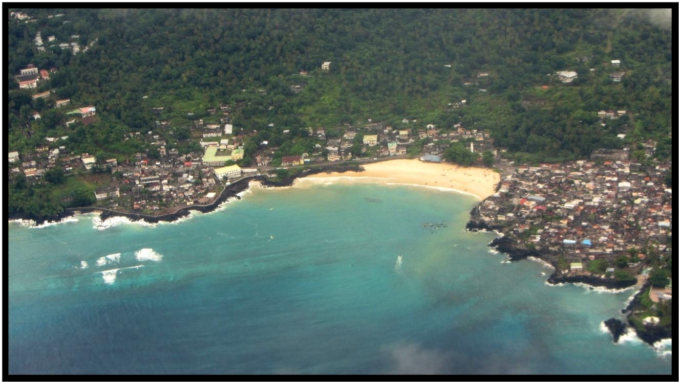 1330x750 comoros coastline. HD Windows Wallpaper, Desktop