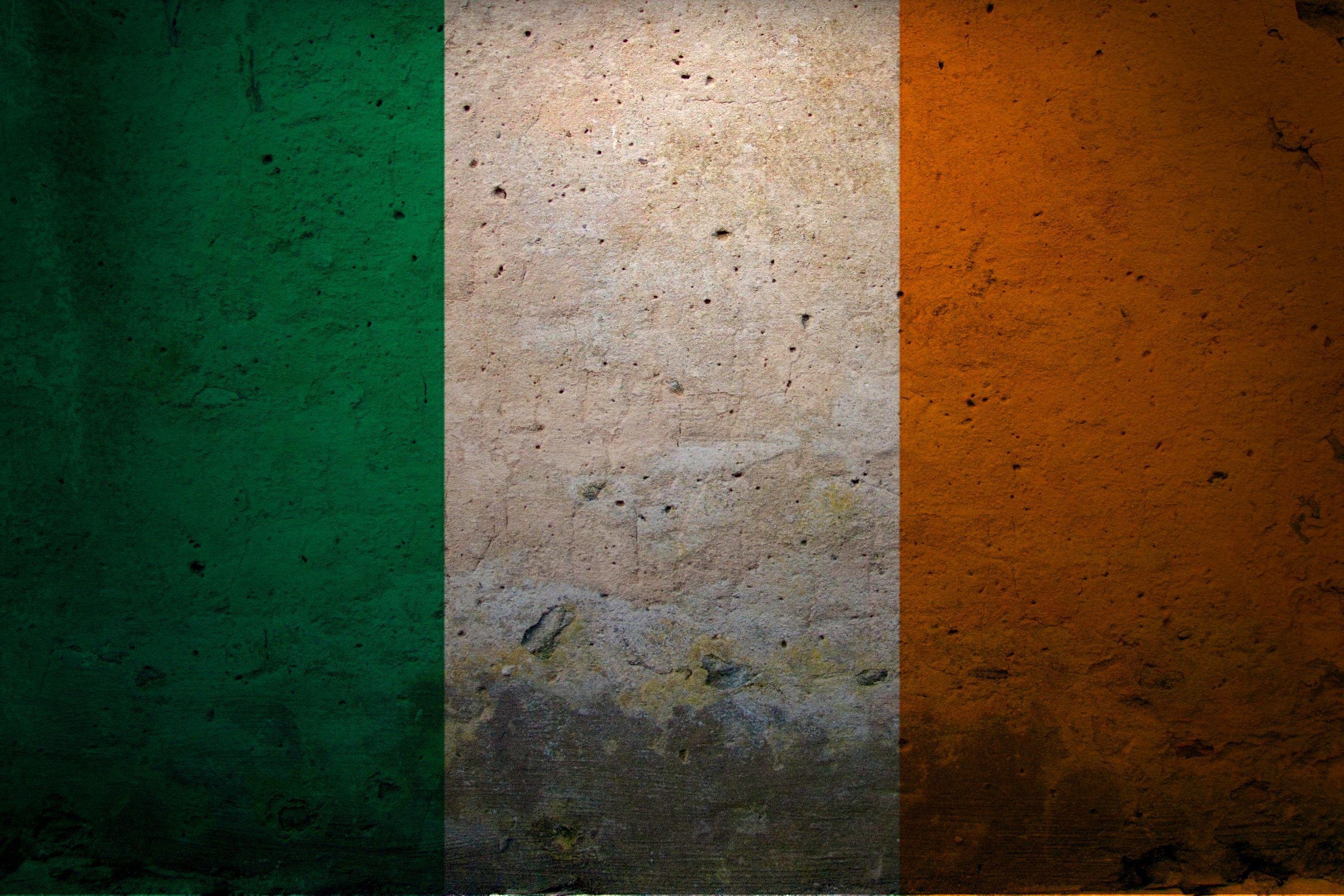 2560x1710 Flag Of Ireland HD Wallpaper, Desktop