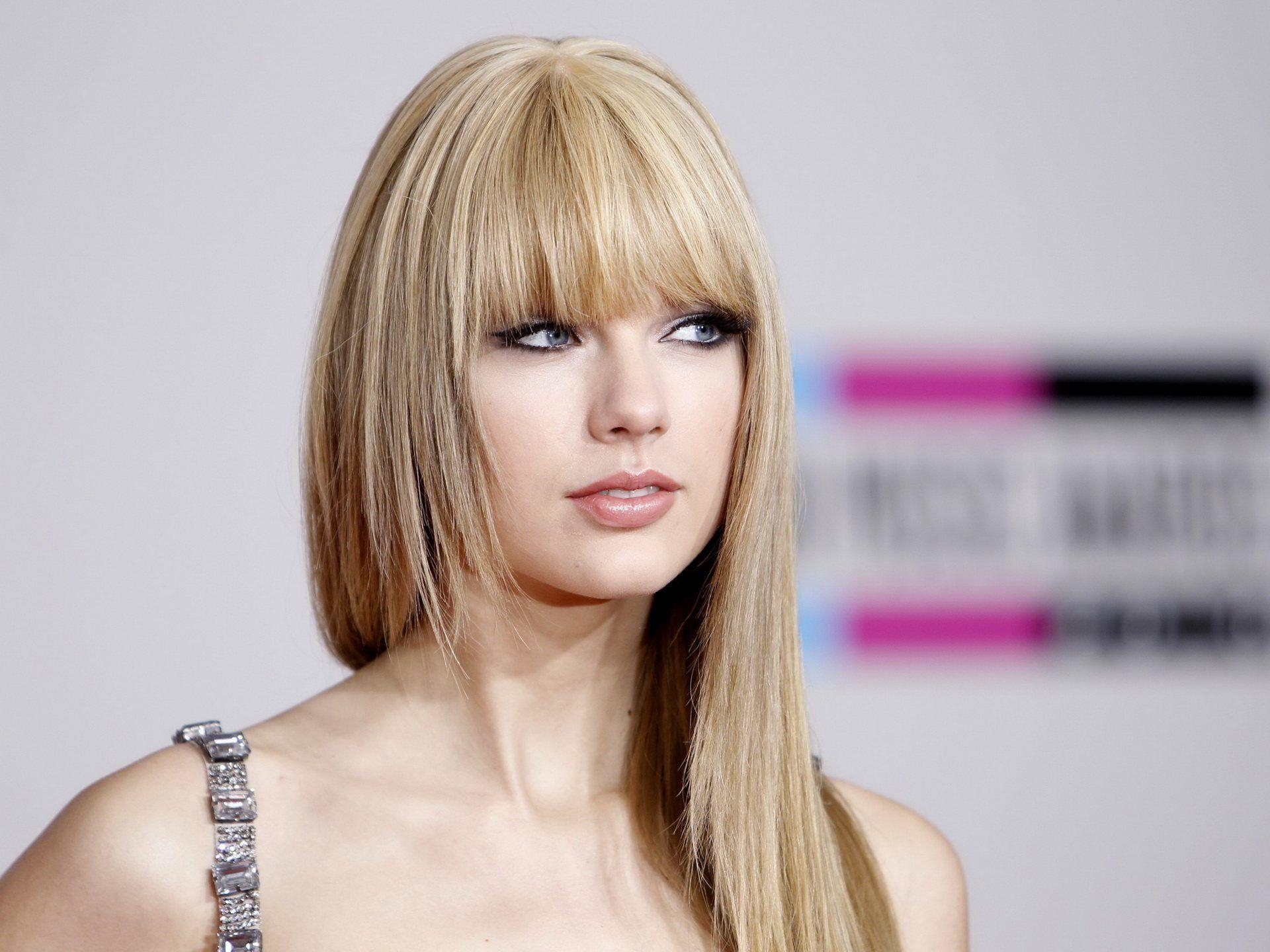 1920x1440 Taylor Swift Ponytail Exclusive HD Wallpaper, Desktop