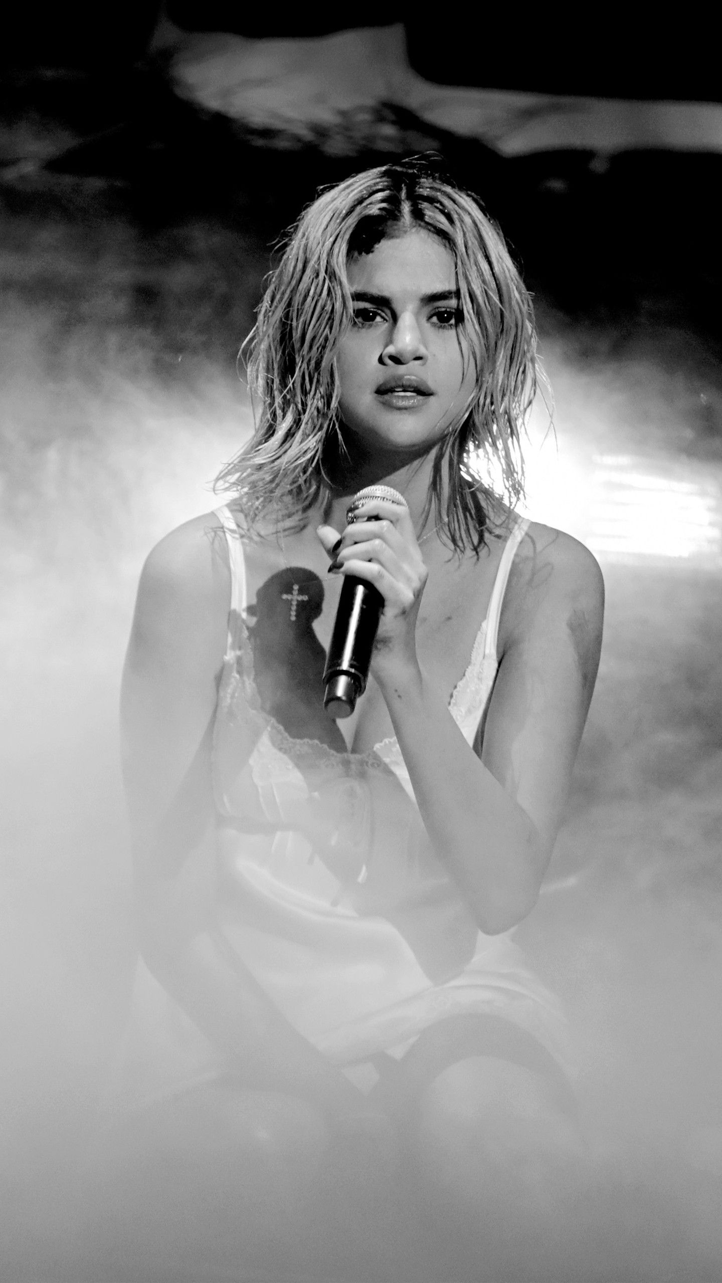 1440x2560 Selena Gomez Live Concert 5K Wallpaper, Phone