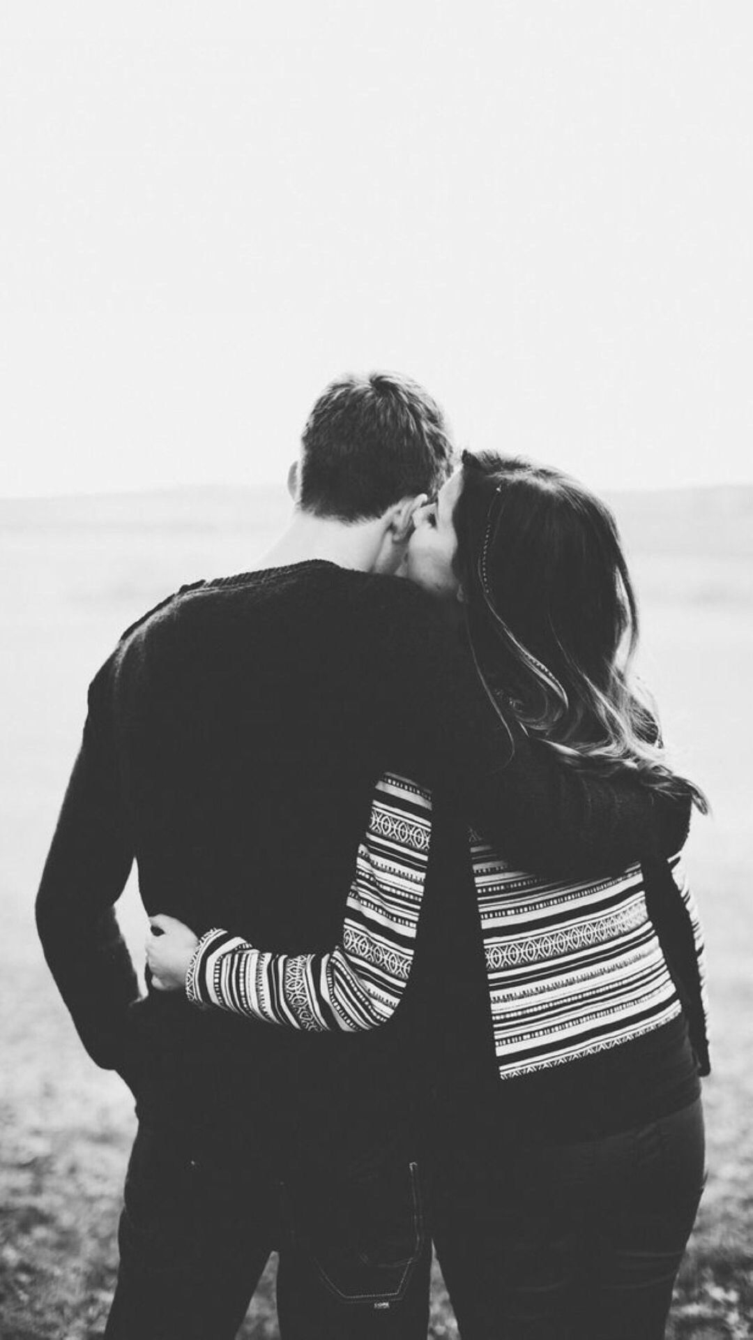 1080x1920 Hugging Couple Black And White HD Wallpaper, Phone