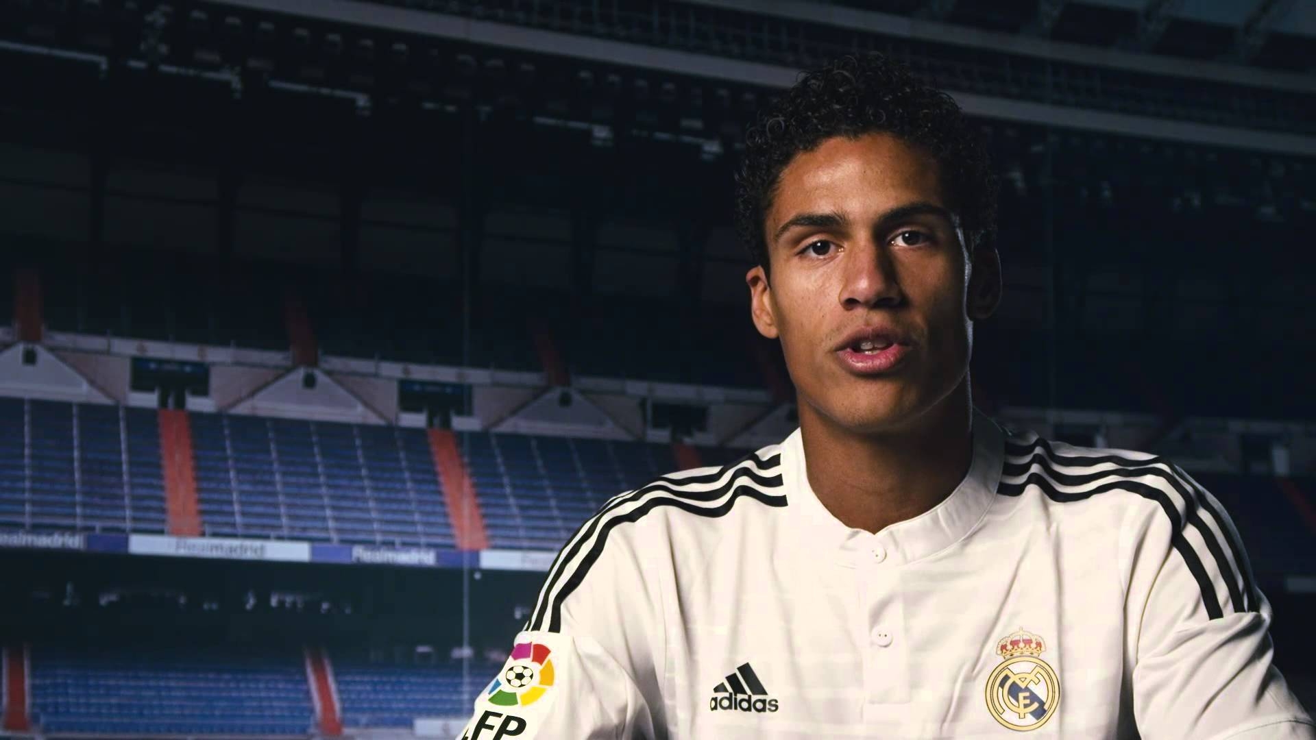 1920x1080 contre Ebola Raphaël Varane, Desktop