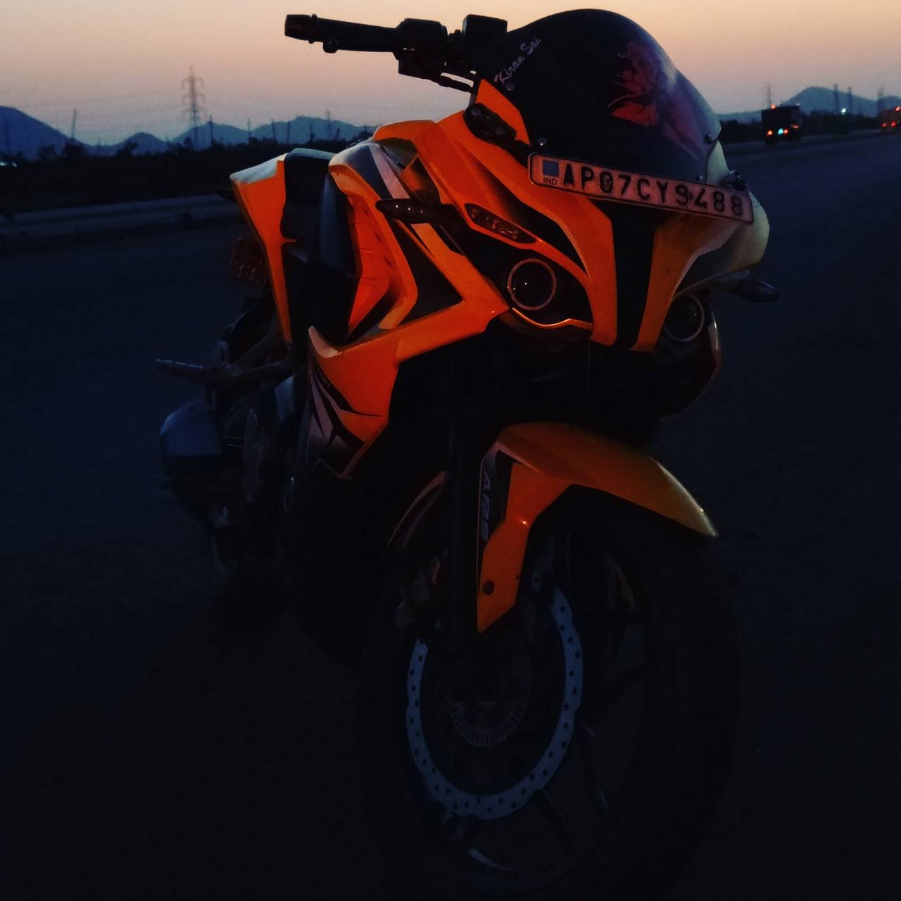 1280x1280 Pulsar rs 200 wallpaper, Phone