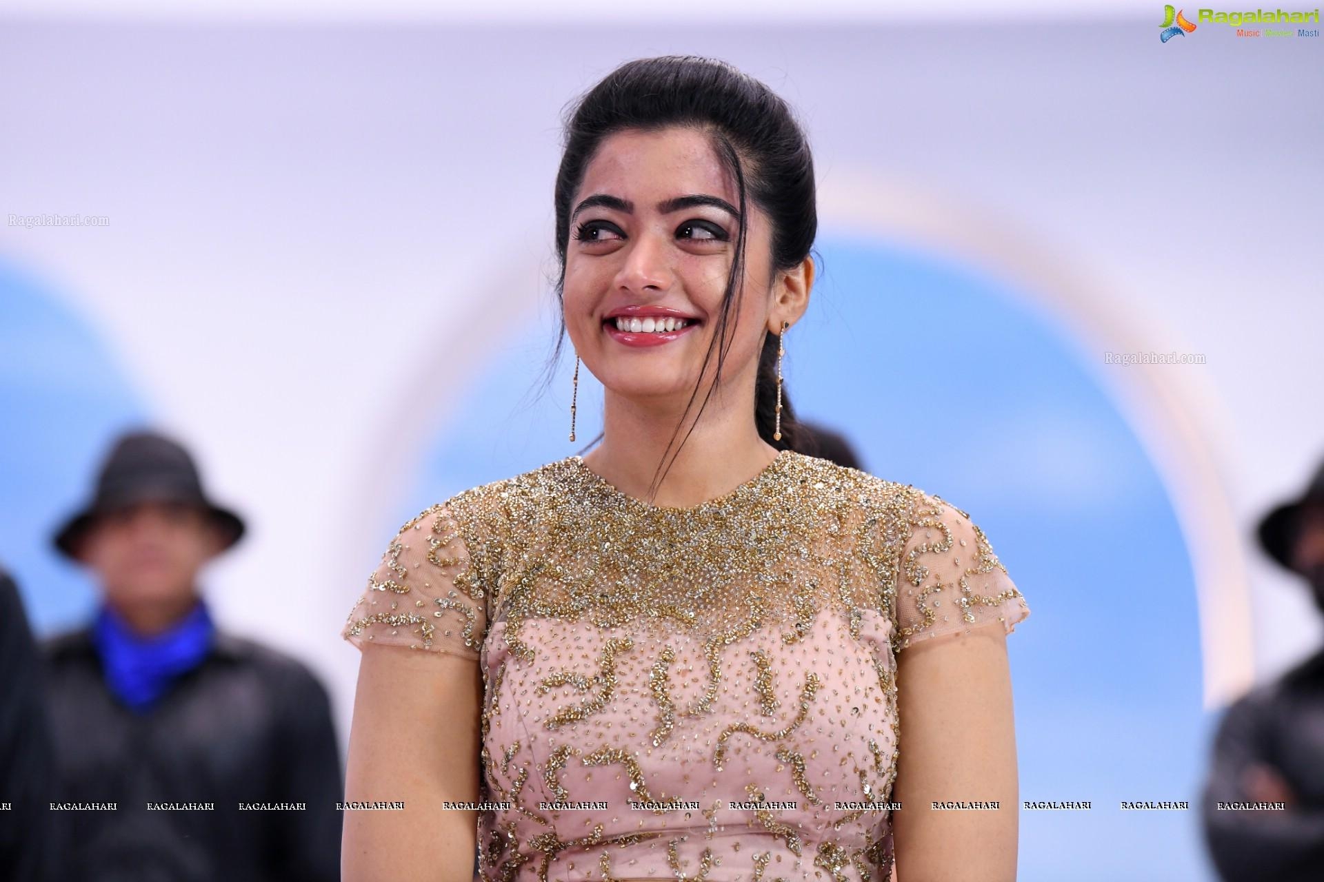 1920x1280 Rashmika Mandanna in Devadas (HD Photo) Image 3. Tollywood Actress, Desktop