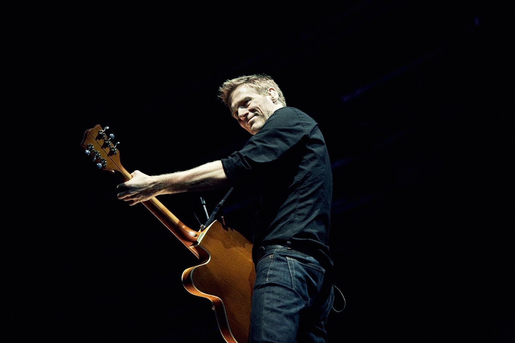 1800x1200 Bryan Adams HD Picture, Desktop