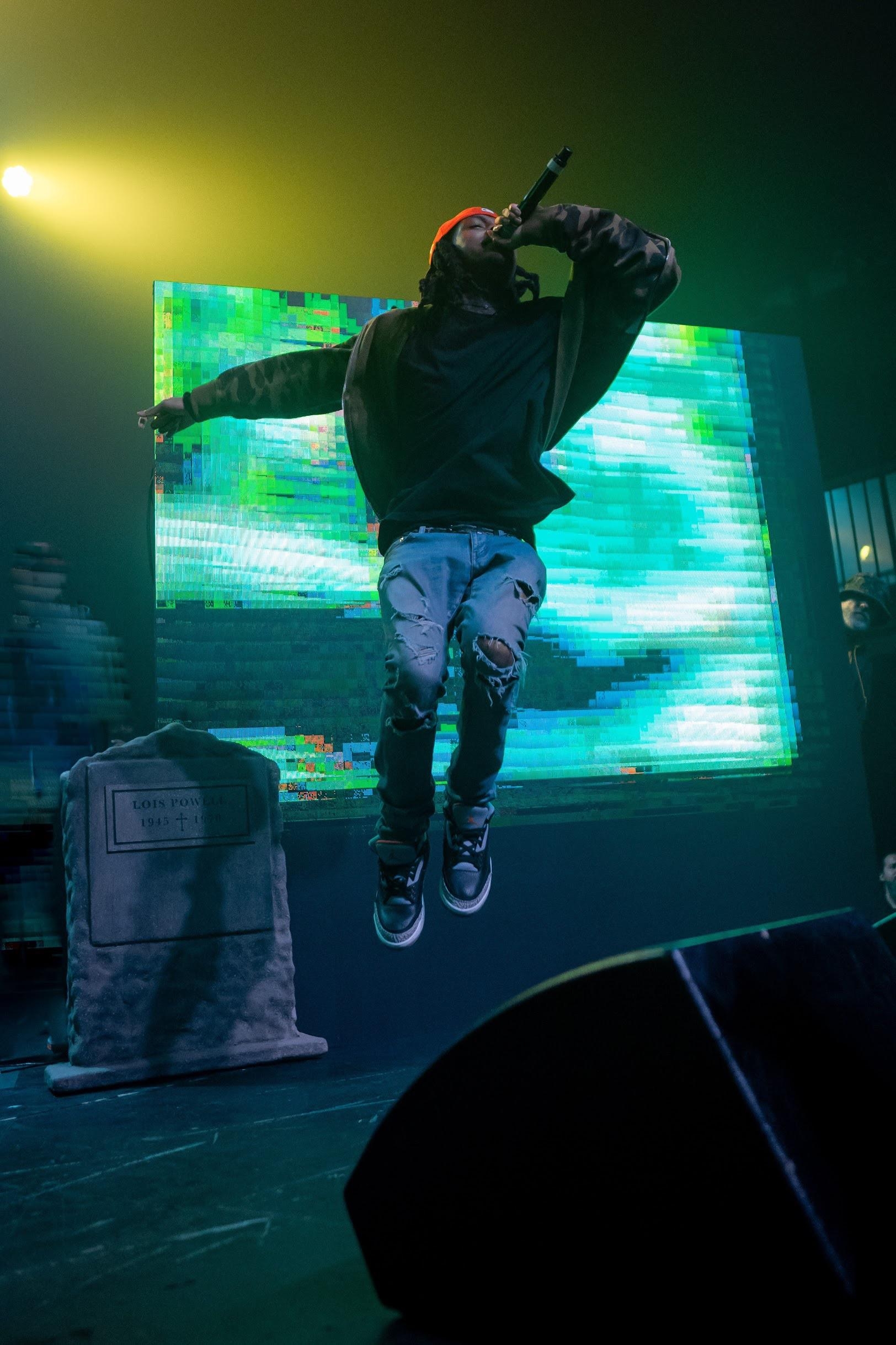 1630x2440 Chris Travis can fly man (photo by me), Phone