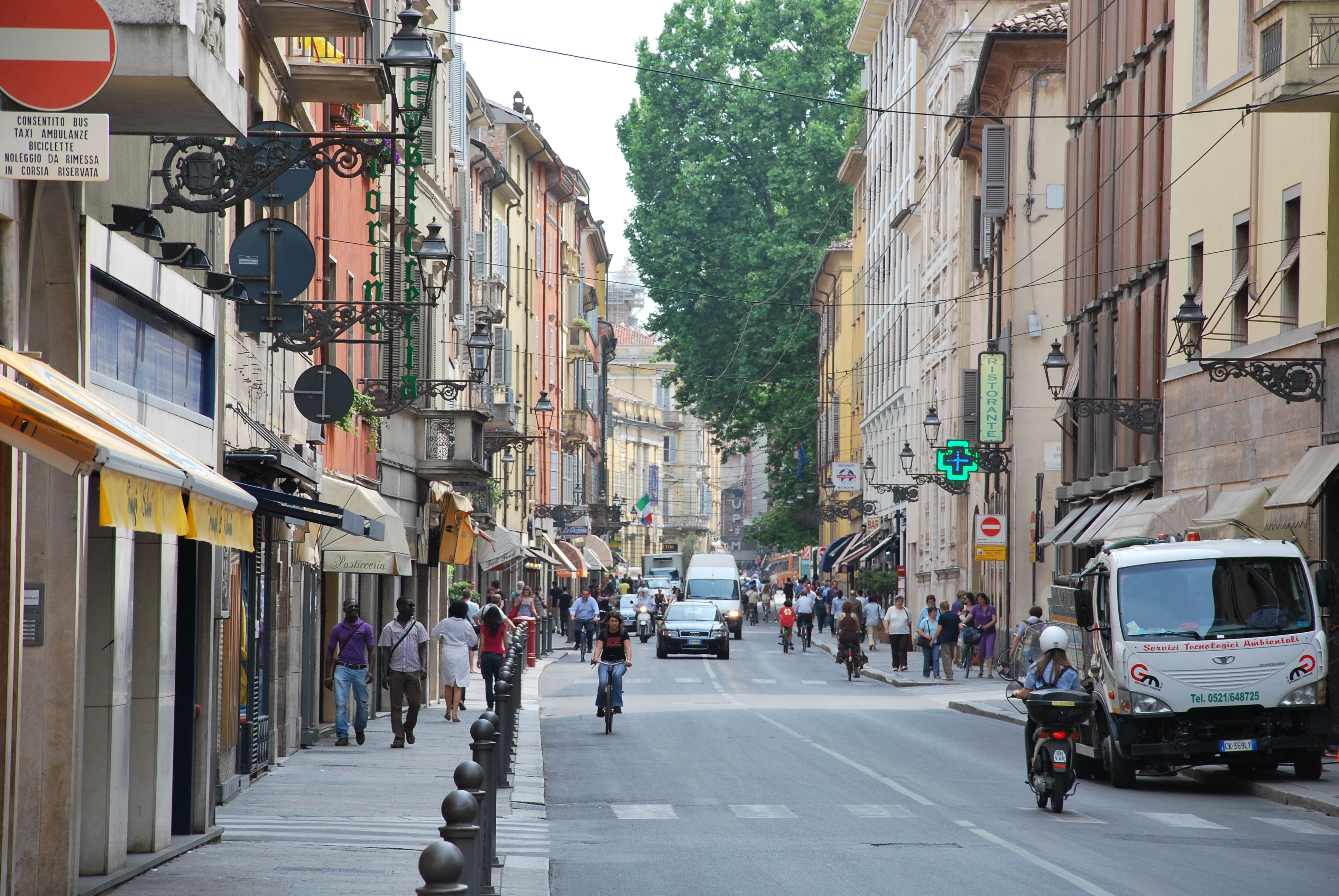 3880x2600 Traffic in Parma, Italy wallpaper and image, Desktop