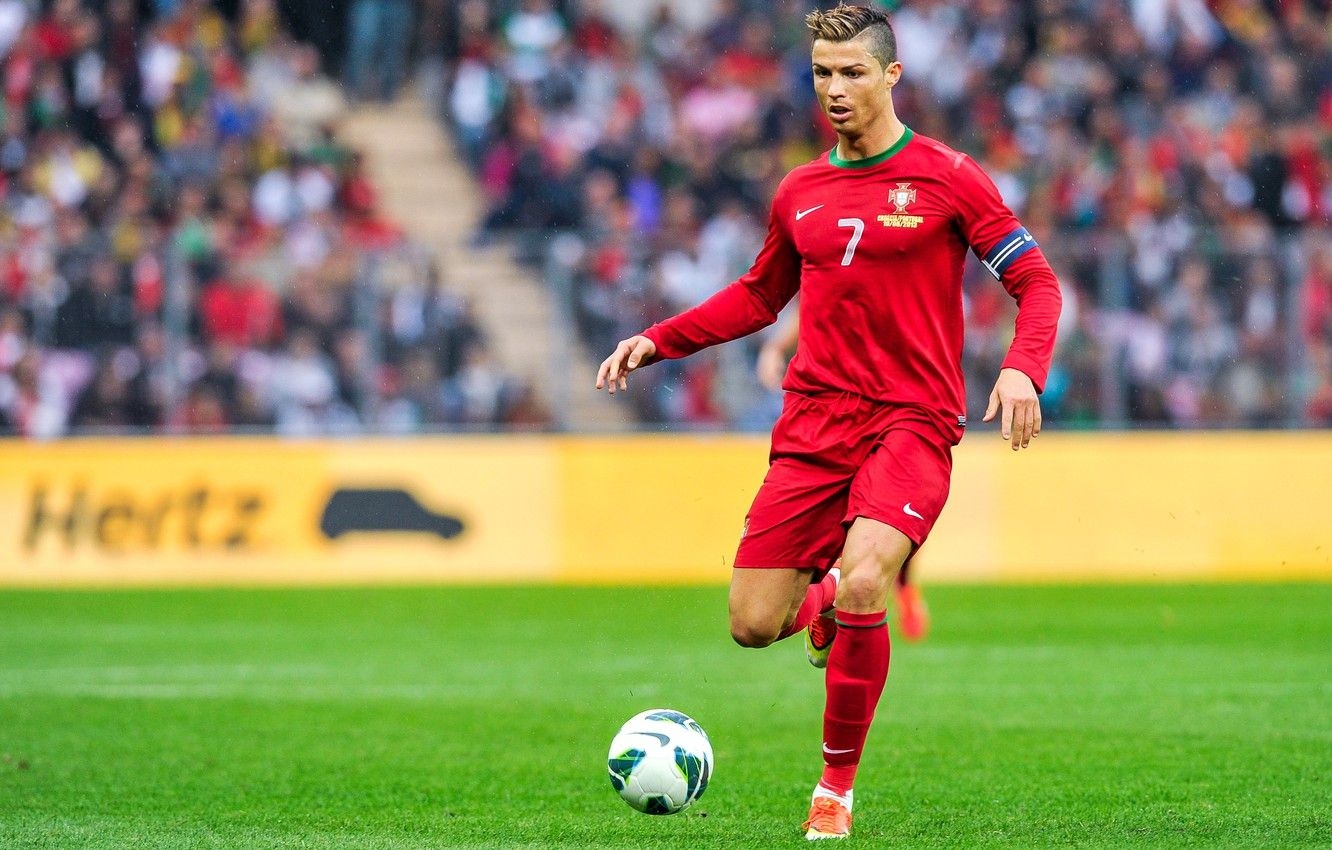 1340x850 Wallpaper football, form, Portugal, Cristiano Ronaldo, player, football, player, Real Madrid, Real Madrid, Ronaldo, Ronaldo, Cristiano Ronaldo image for desktop, section спорт, Desktop