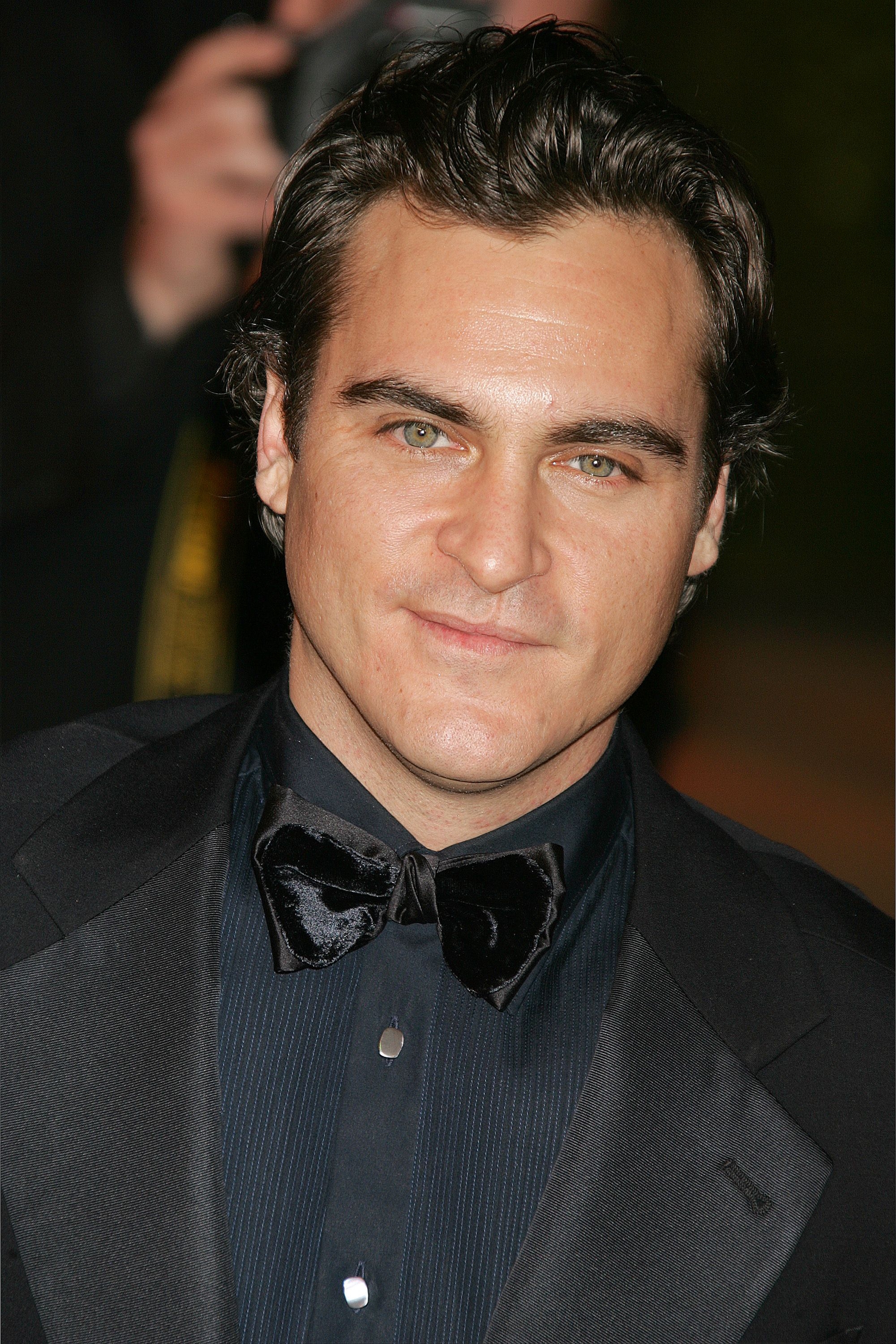 2010x3000 Picture of Joaquin Phoenix, Picture Of Celebrities, Phone