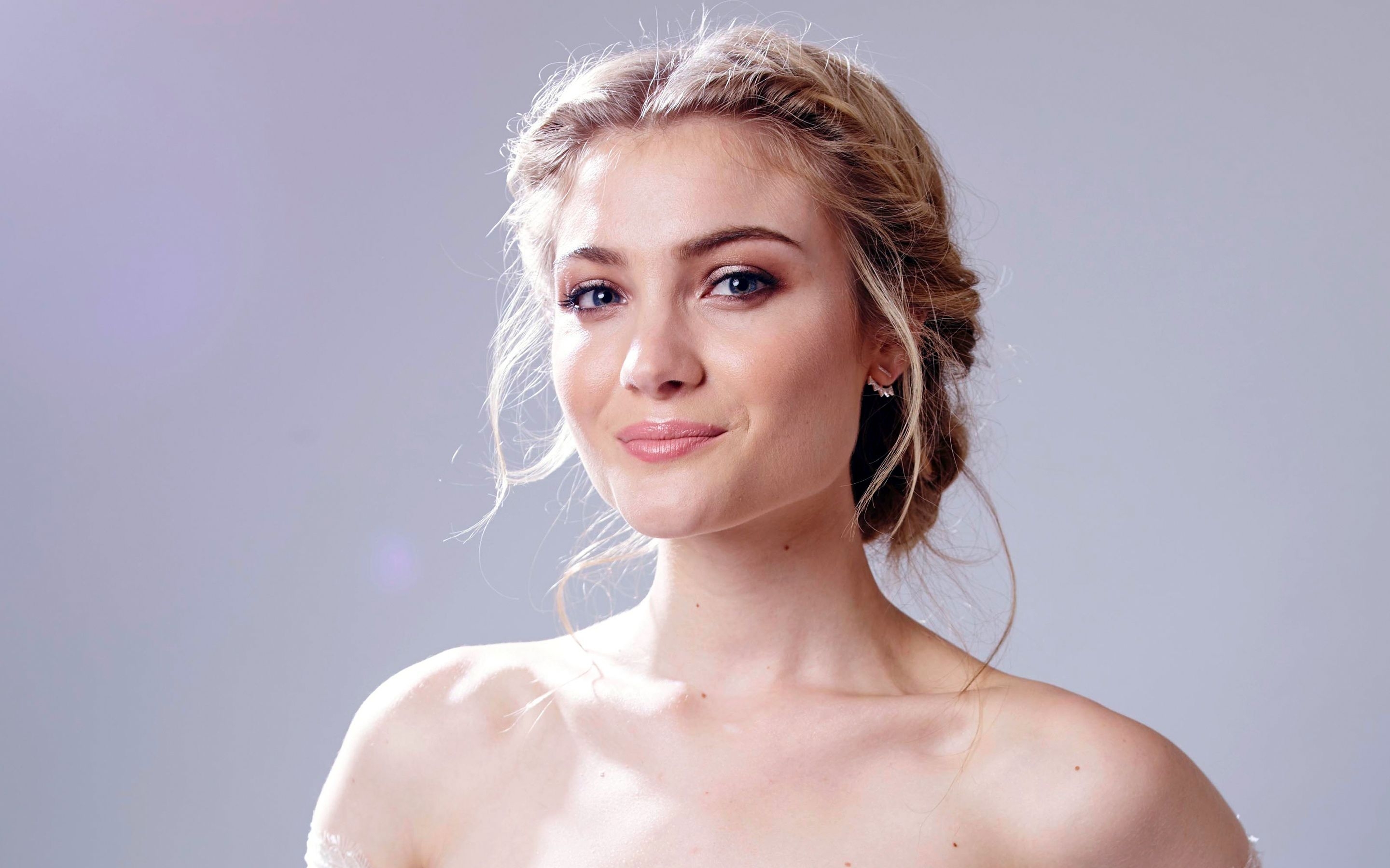 2880x1800 SKYLER SAMUELS Wallpaper 2016 08 03 Skyler Samuels Wallpaper, Desktop