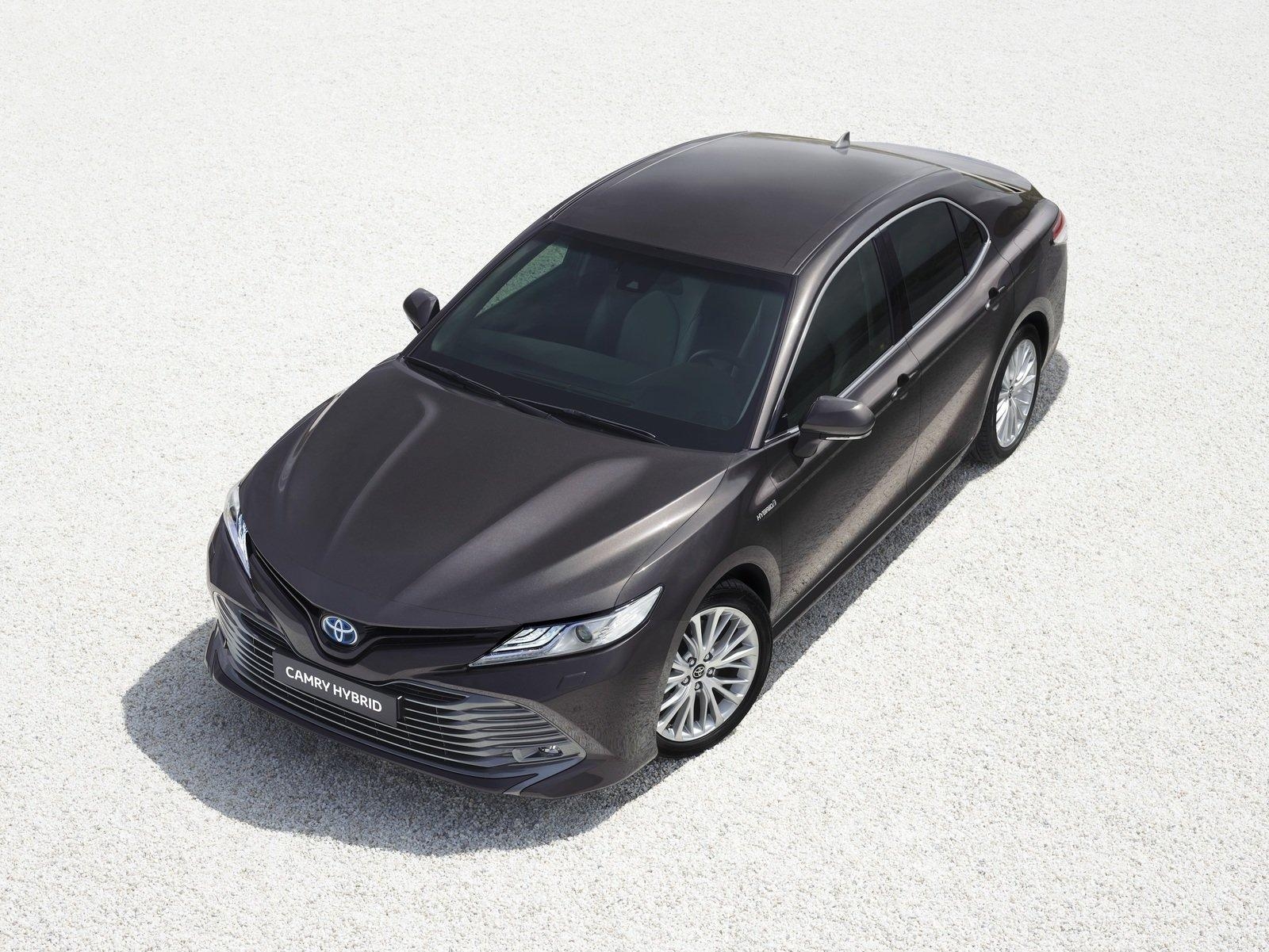 1600x1210 Toyota Camry Hybrid Announces It's Ready For Europe At 2018, Desktop