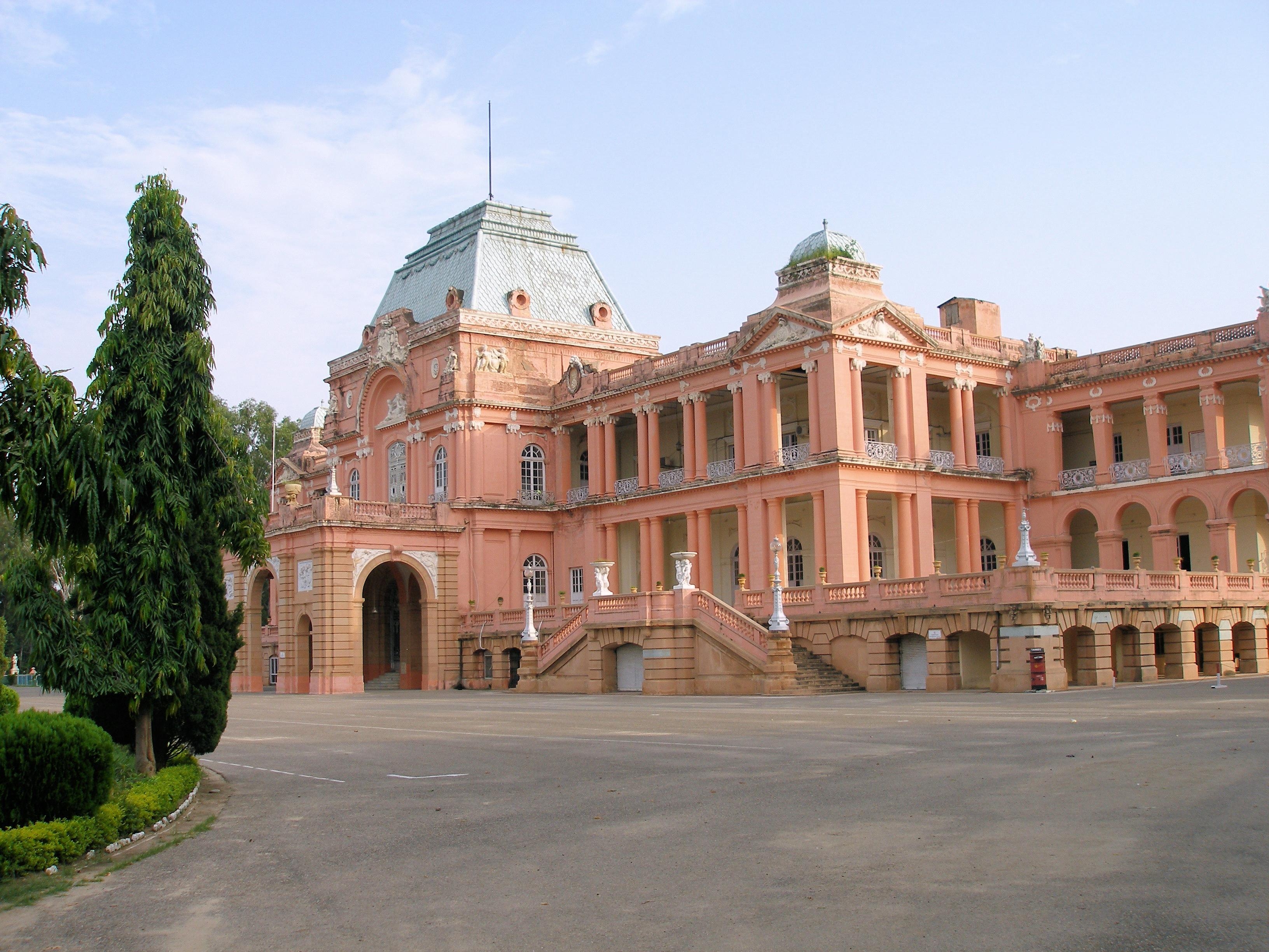 3270x2450 Sainik School, Kapurthala, Desktop