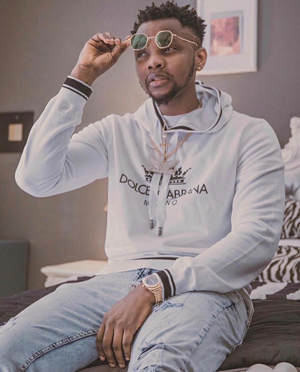 1250x1540 Kizz Daniel Reveals Why People Don't Know About His Relationship History, Phone