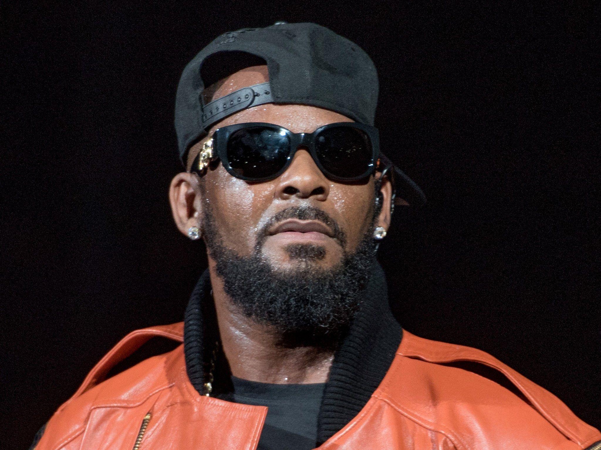 2050x1540 R Kelly team claims #MuteRKelly campaign is 'public lynching', Desktop